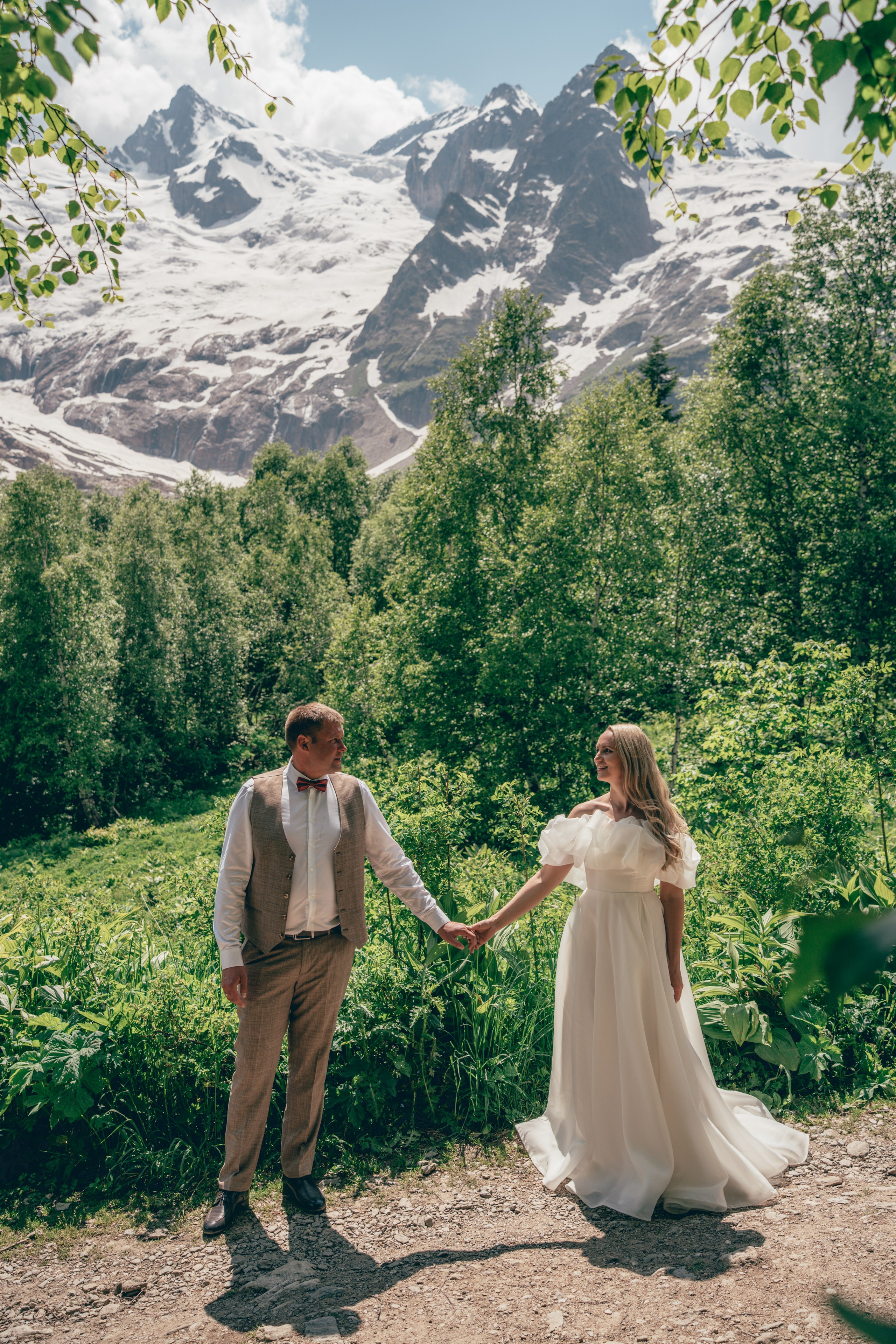 Съемка для брендов одежды КМВ Пятигорск, Железноводск, Ессентуки, Кисловодск Архыз Домбай Фотосессия. Фотограф КМВ|ГОРЫ Пятигорск Железноводск Ессентуки Кисловодск Домбай Архыз Эльбрус