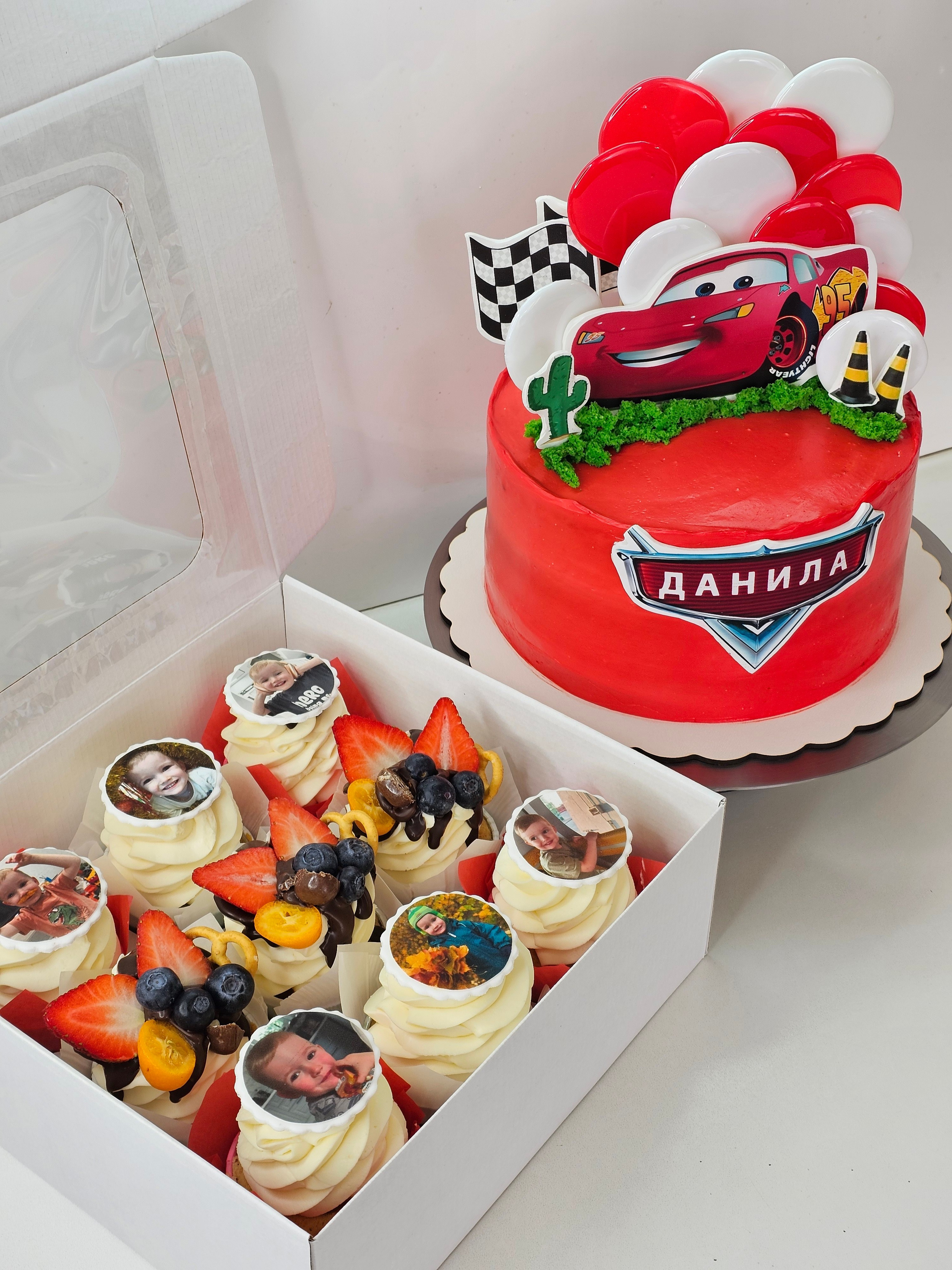 Торты. Katyasugarsugar капкейки, зефир, торты Москва