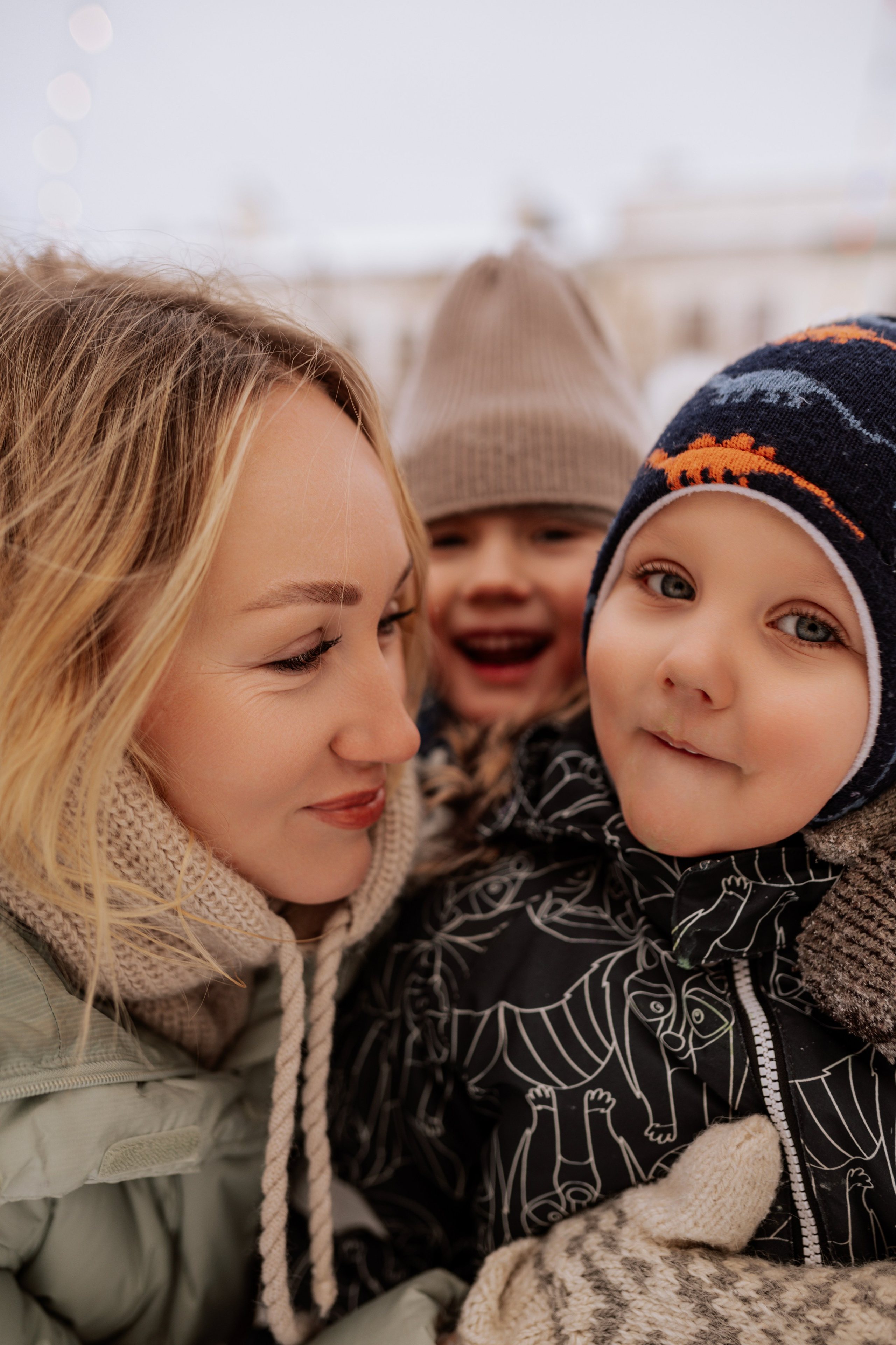 Семейная, Манежная площадь