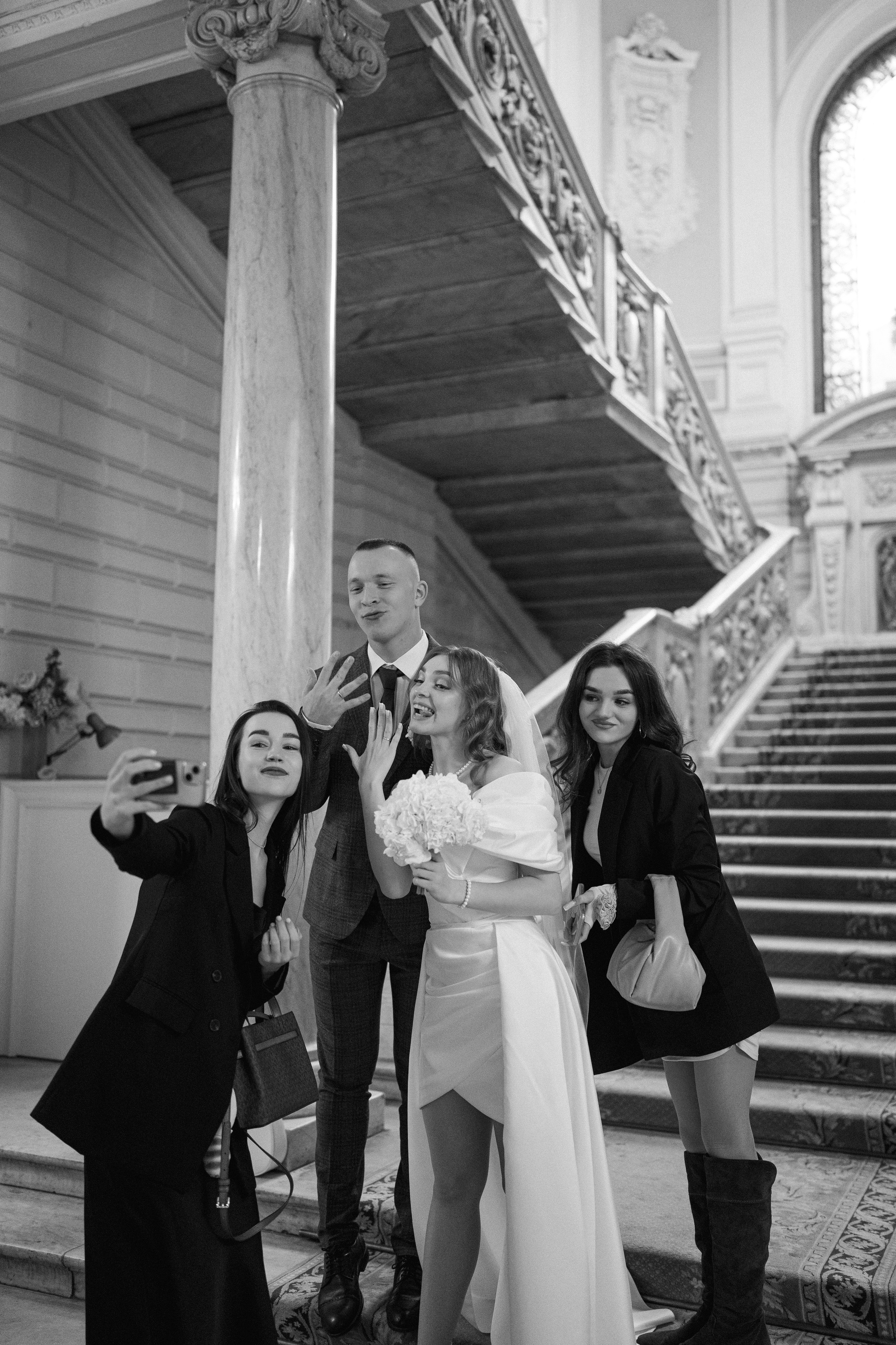 Дмитрий и Кира (Эрмитаж). Свадебный фотограф в Санкт-Петербурге