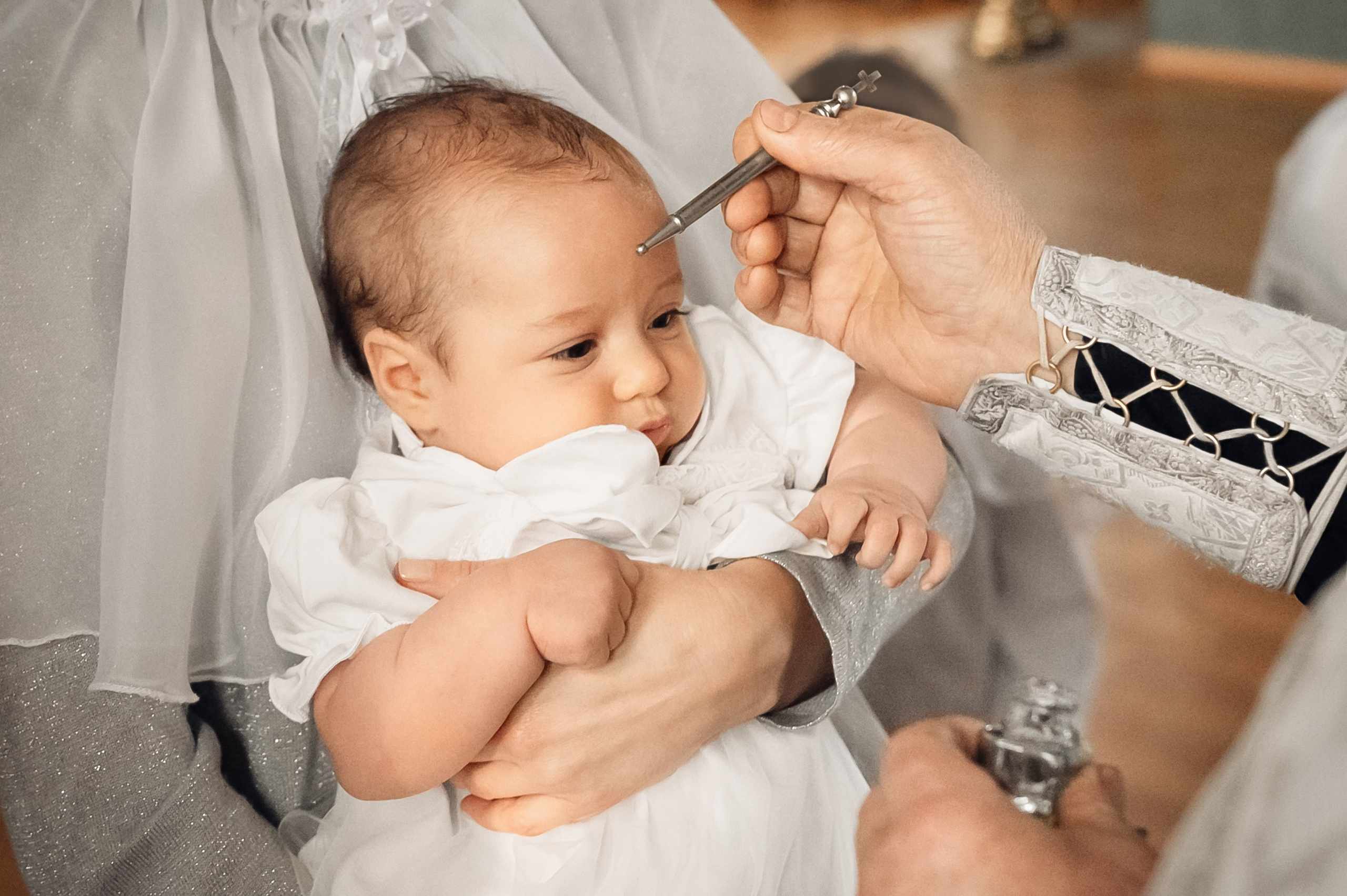 Крещение в храме Иоанна Богослова. Церковный фотограф на Таинство Крещения и Венчания в Оренбурге и Оренбургской области Екатерина Белкина