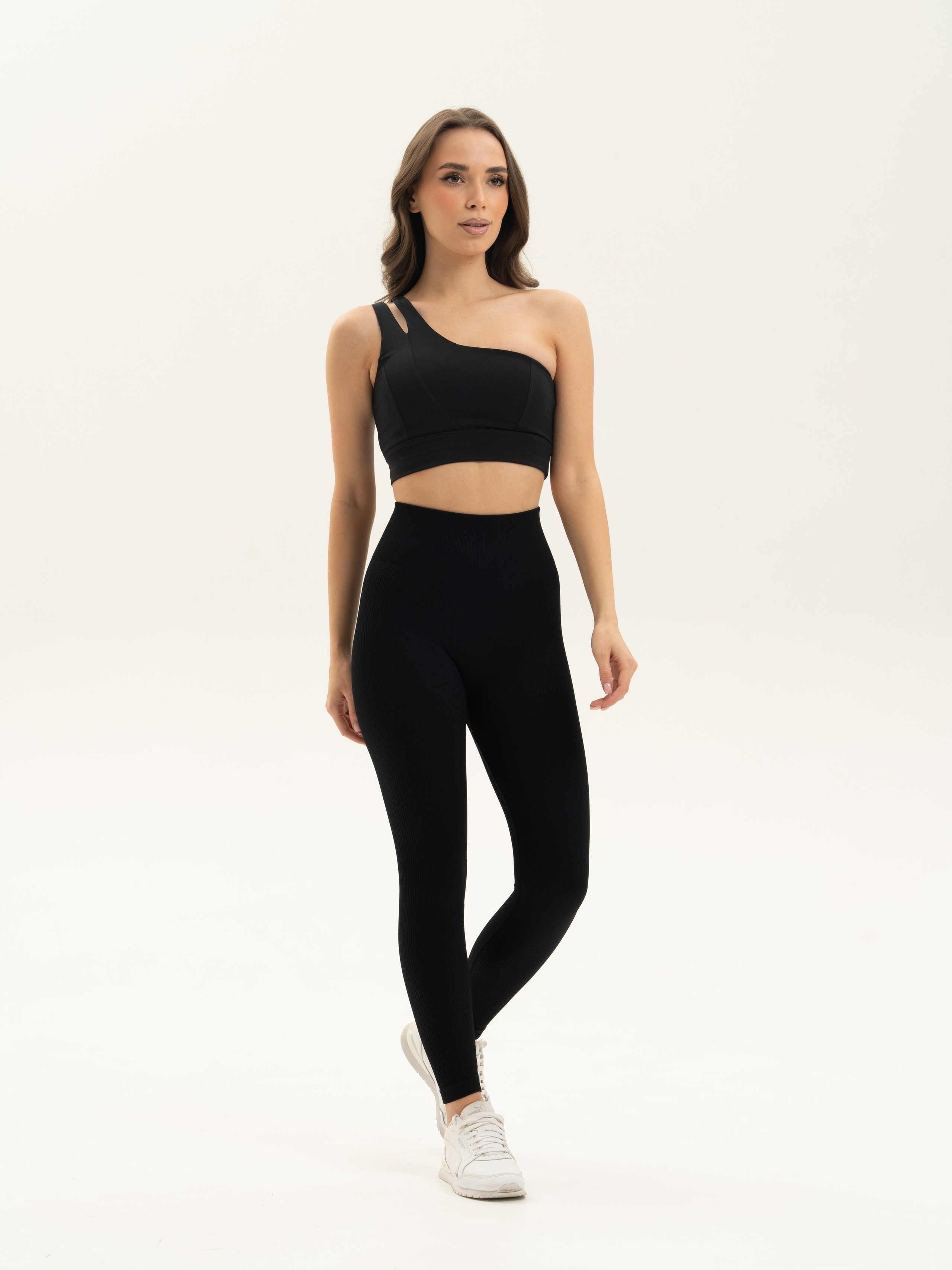 Модели. Индивидуальные, предметные и сборные съемки в Санкт-Петербурге Okhman.studio