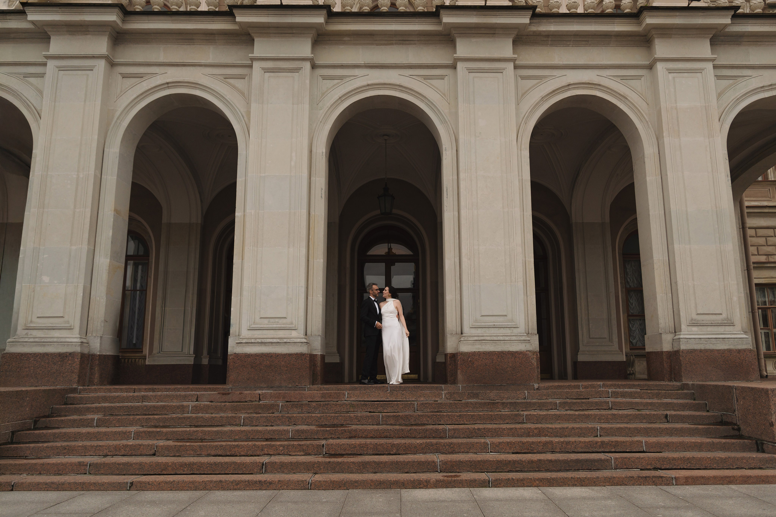 Мы уже одно ЦЕ-ЛО-Е. Свадебный фотограф Питер СПБ Индивидуальные, парные, свадебные съёмки