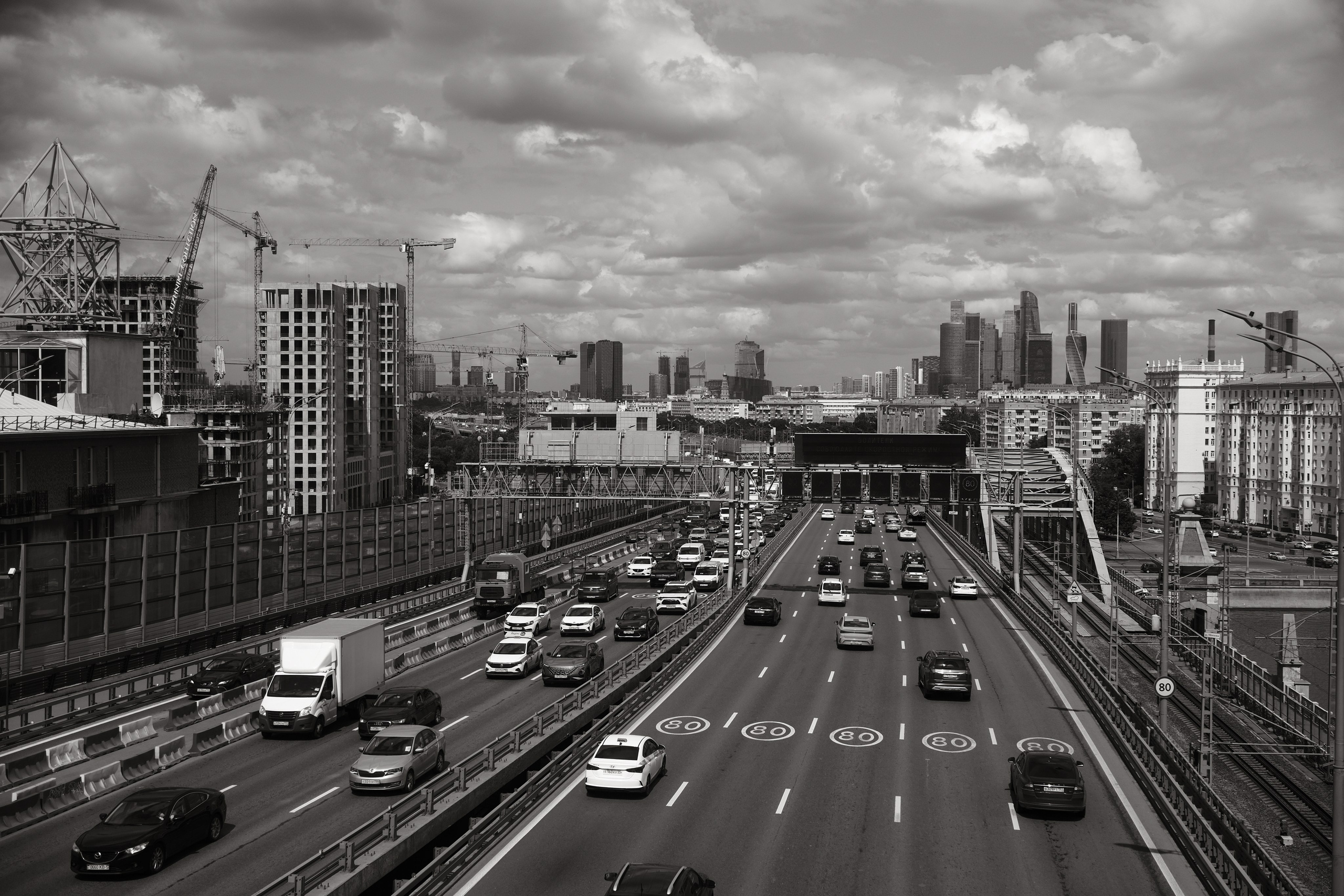 Прогулка по Воробьёвым горам. Фотограф Михаил Ерохин | Москва