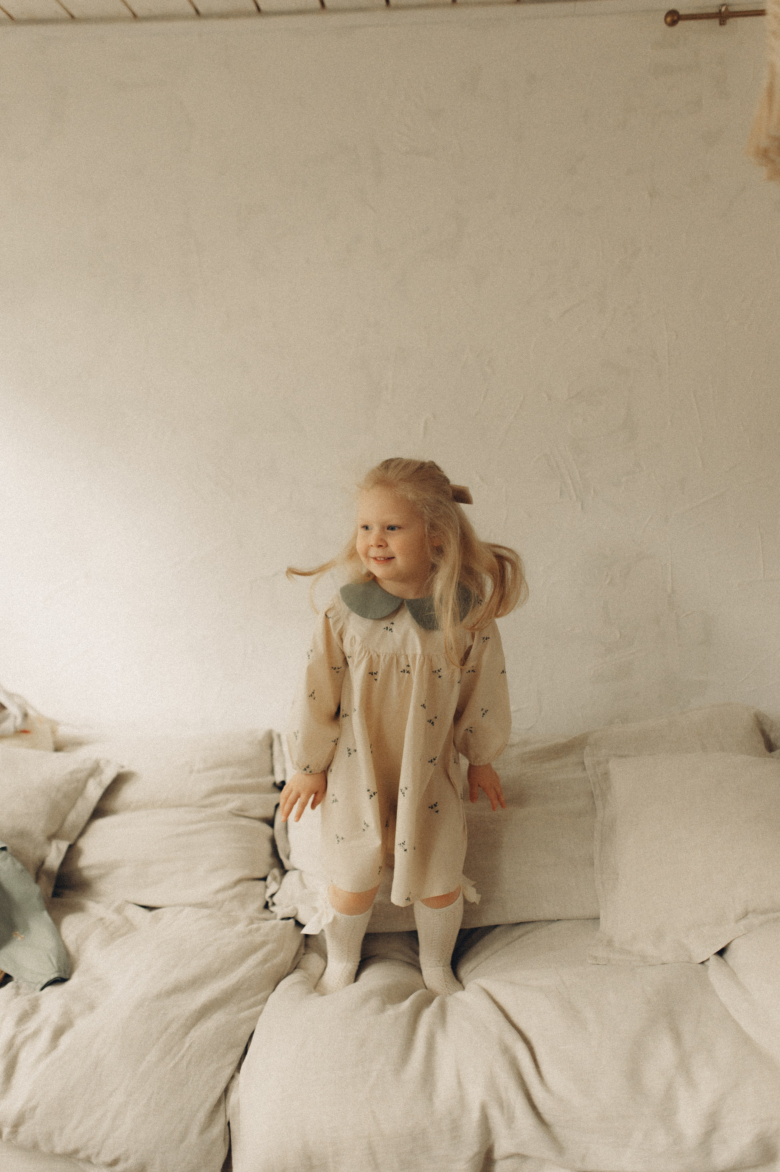 Весна в ладошках. Семейный фотограф в Москве Екатерина Денисенко | Фотосессии без постановки дома и в студии