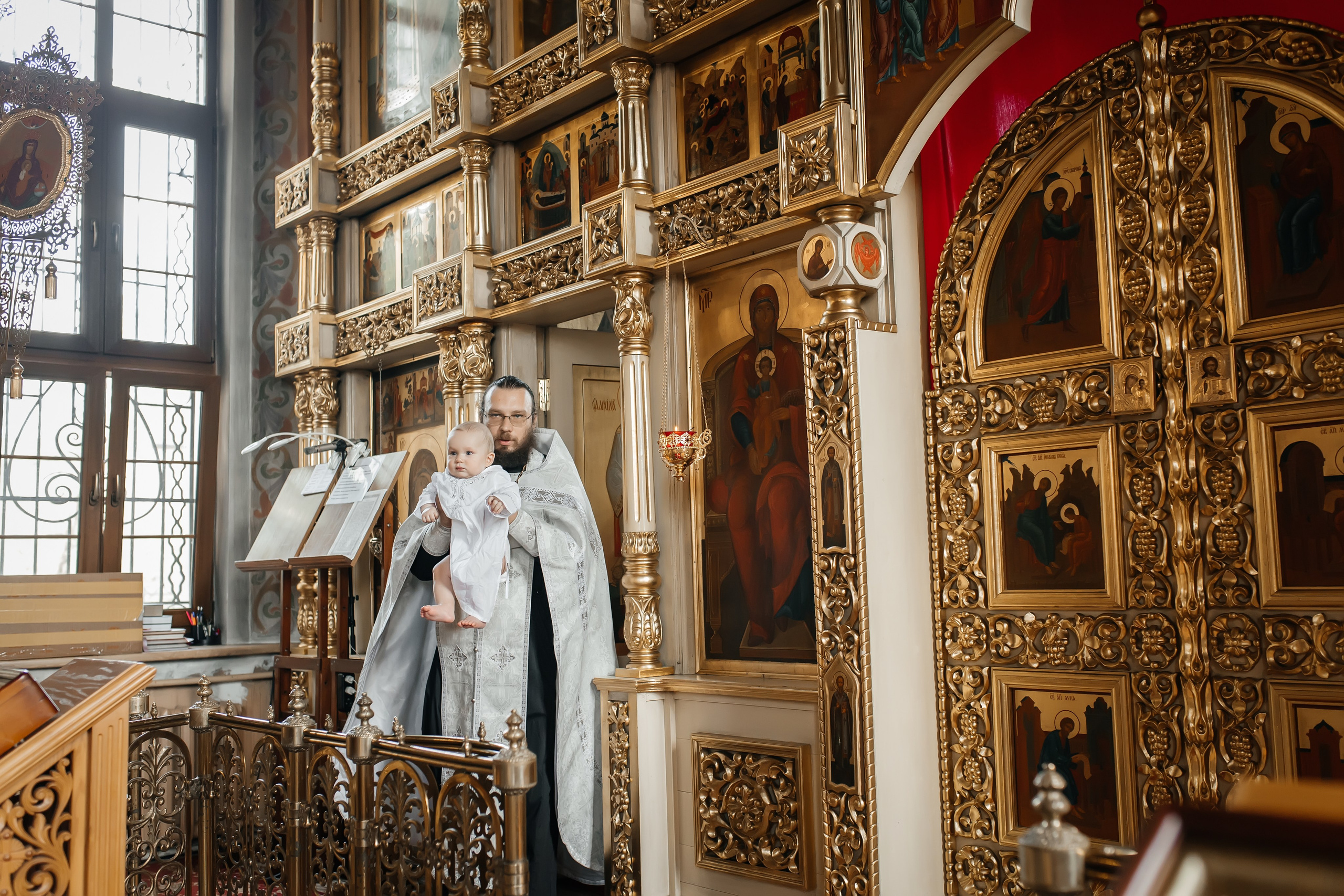 Крещение Артемия в Храме Николая Чудотворца в Ангелово. Фотограф на крещение и венчание Москва  Надежда Баланина