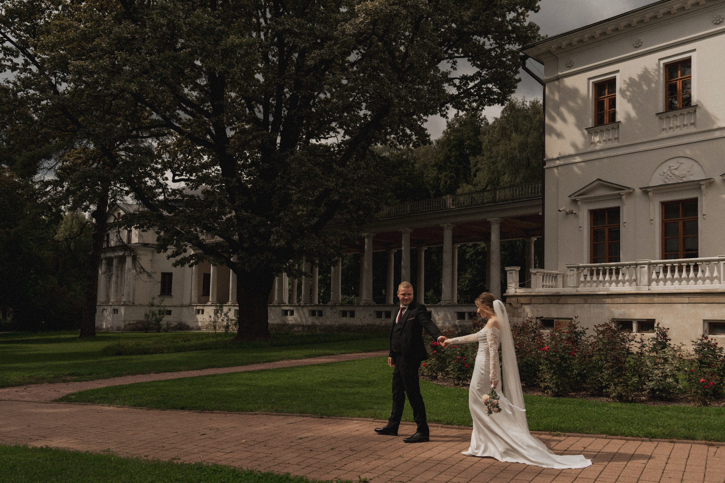К ♡ Е — Под кроной вечности (Усадьба Остафьево). Свадебный и портретный фотограф в Москве, Светлана Янковая