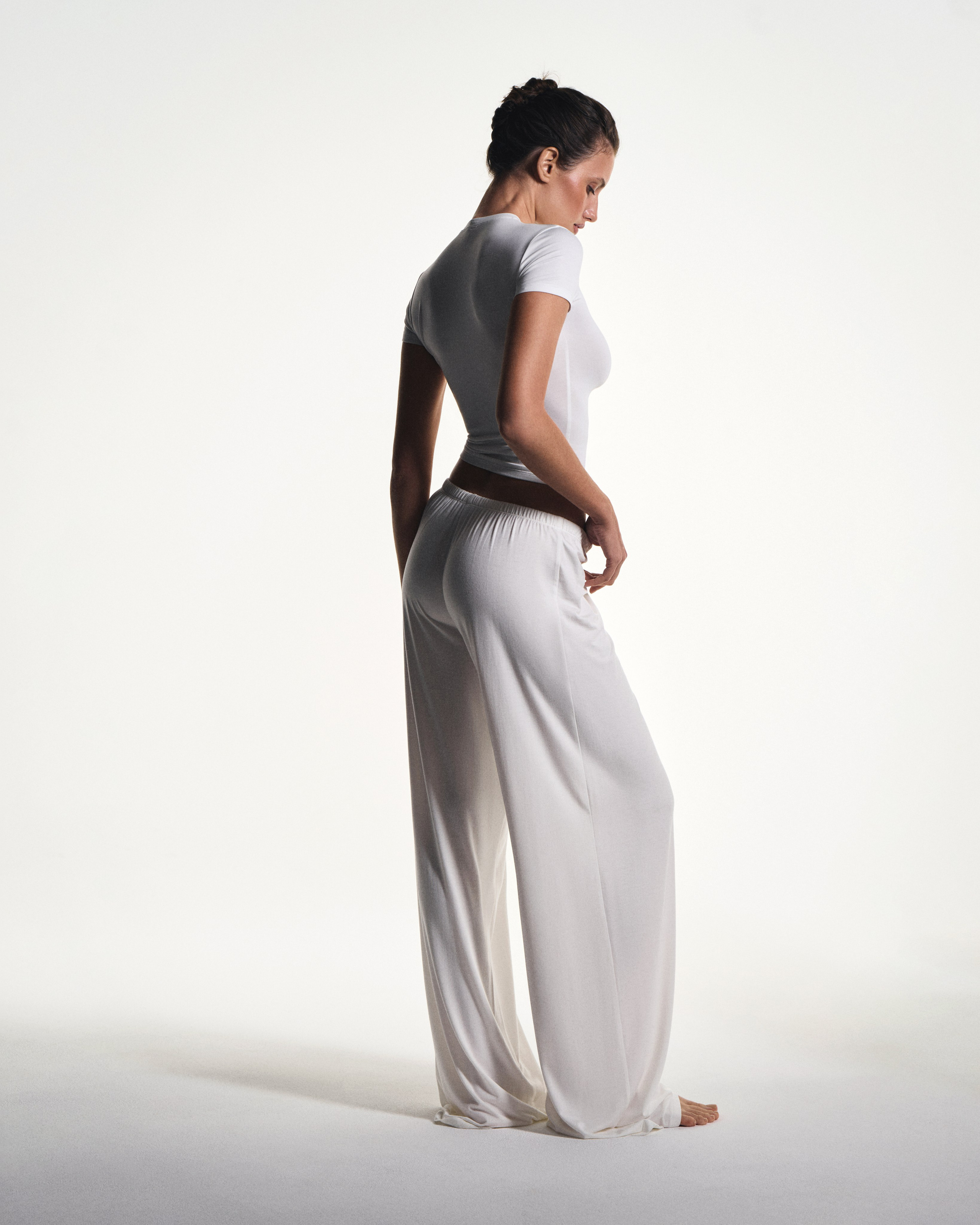 ANIMAVESTRA lookbook. Nadezhda Diskant is a Moscow and Saint Petersburg based photographer