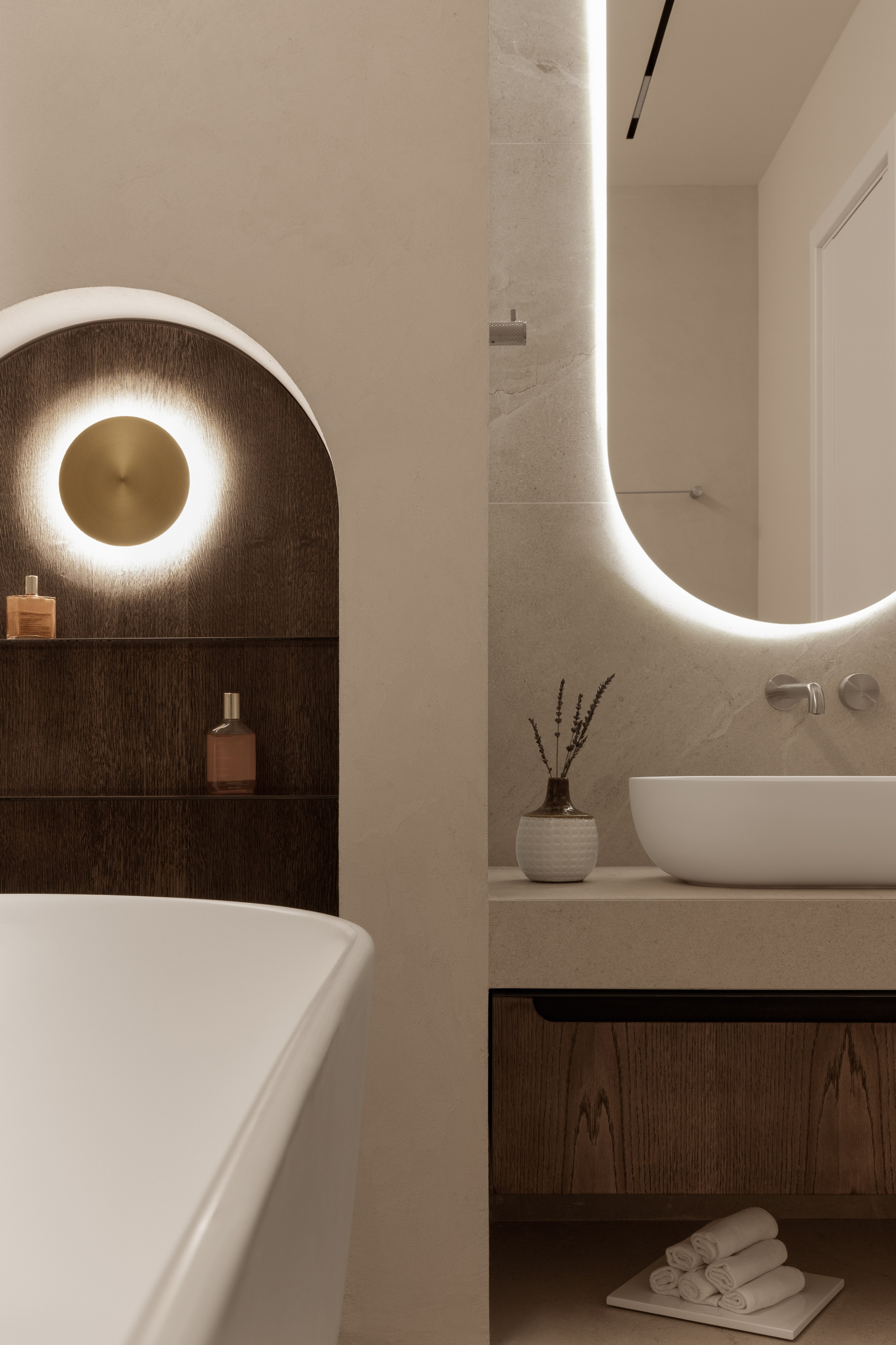 Архитектура в дизайне интерьера, работа над объёмами пространства, фото интерьера