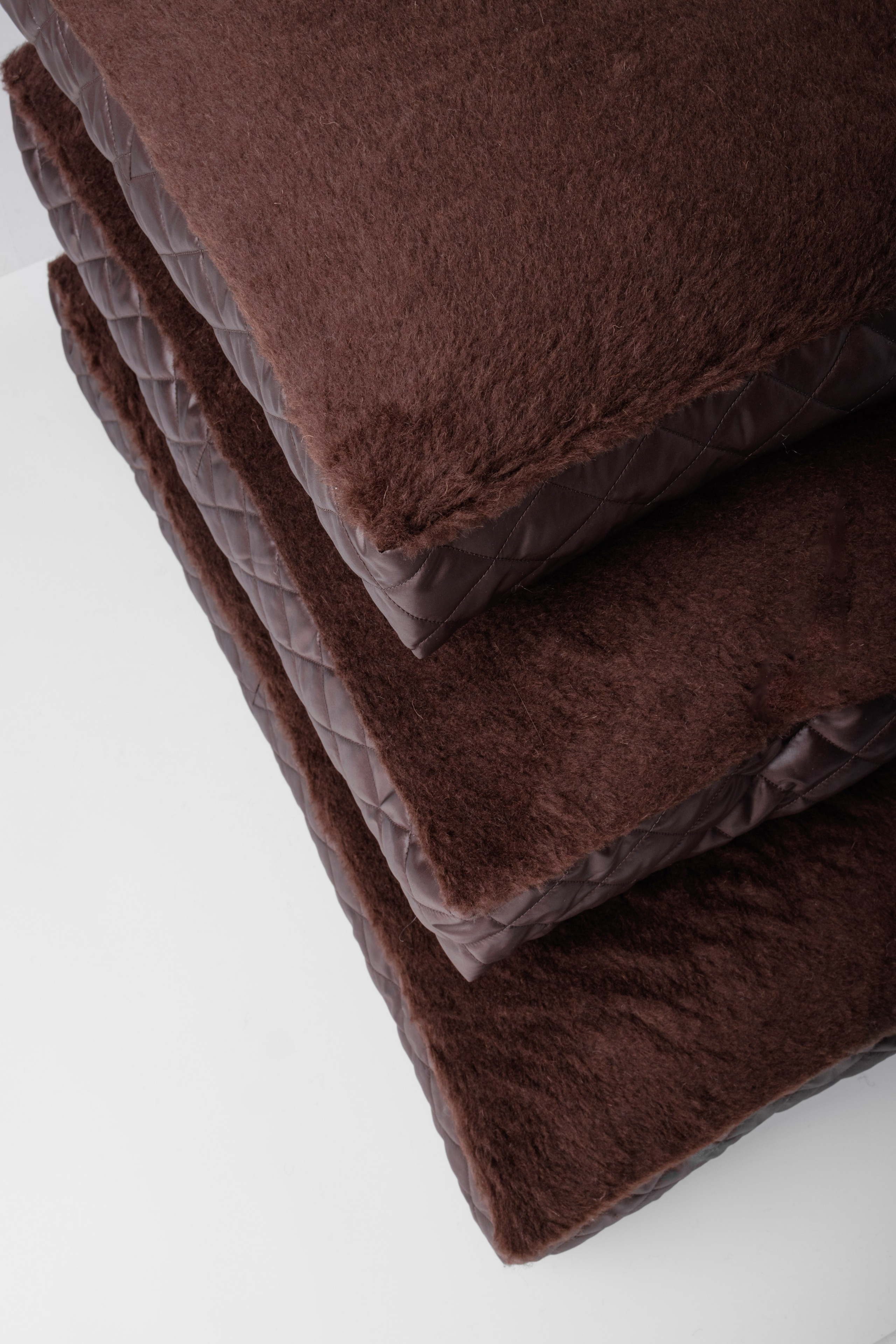 Съёмки для маркетплейсов. Фотограф Александр Калинин