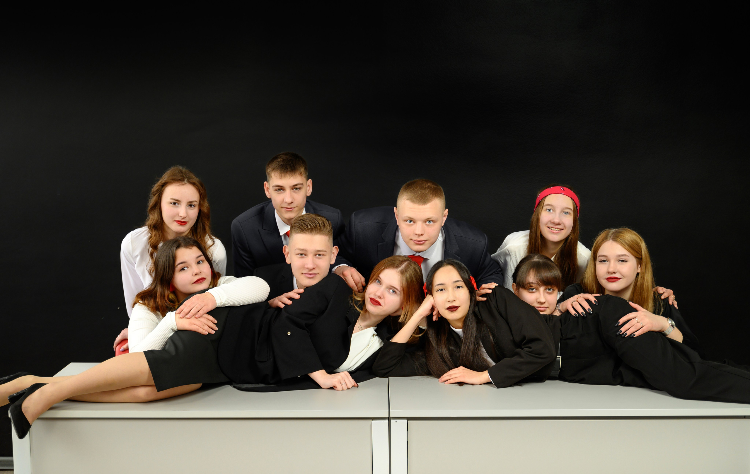 Альбомы для выпускников 9 11 классов. Выпускные альбомы в Туле и Тульской области для школ и детских садов