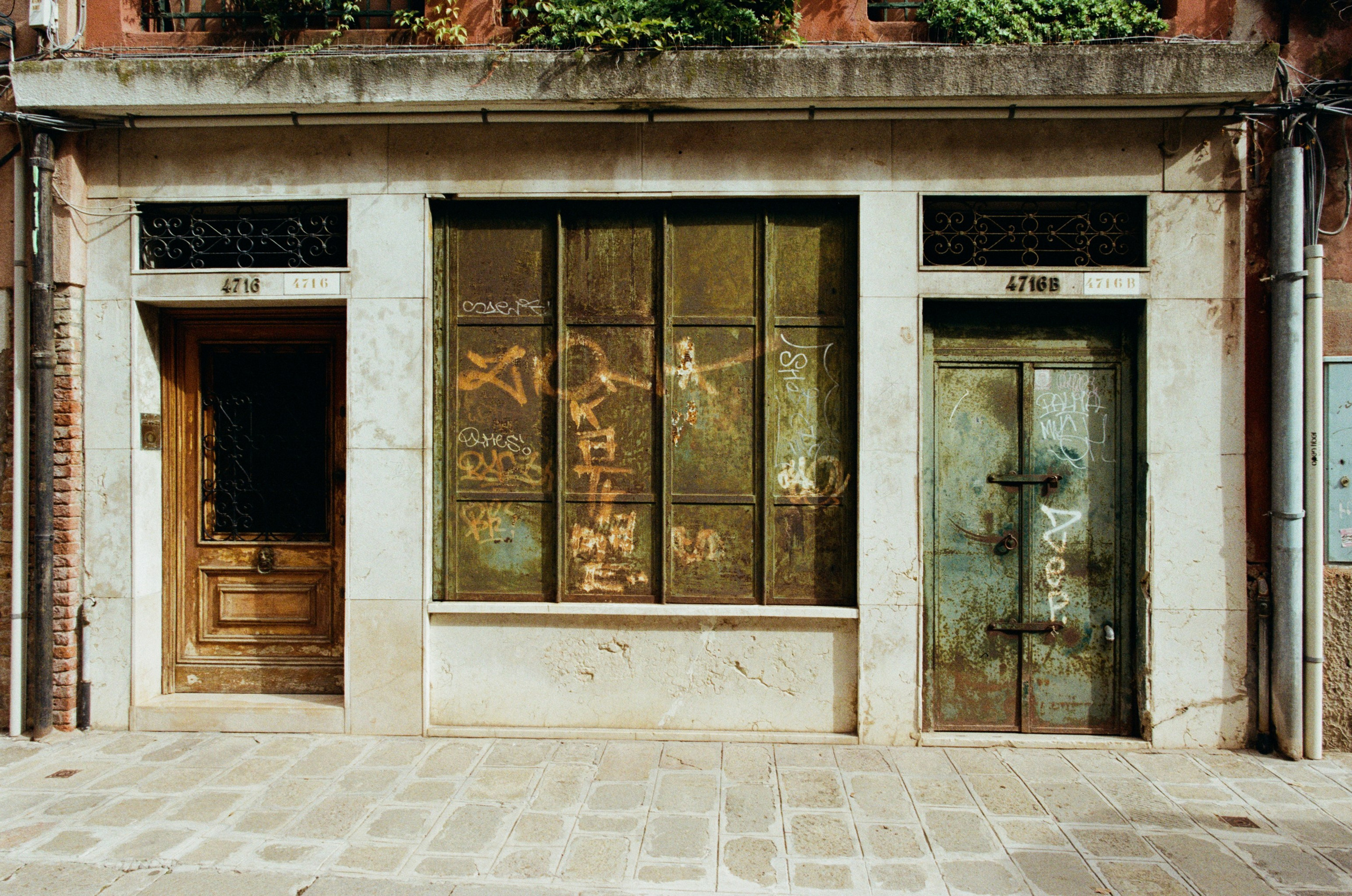 Lasciami stare // italy, venice V. EVER EXPOSED