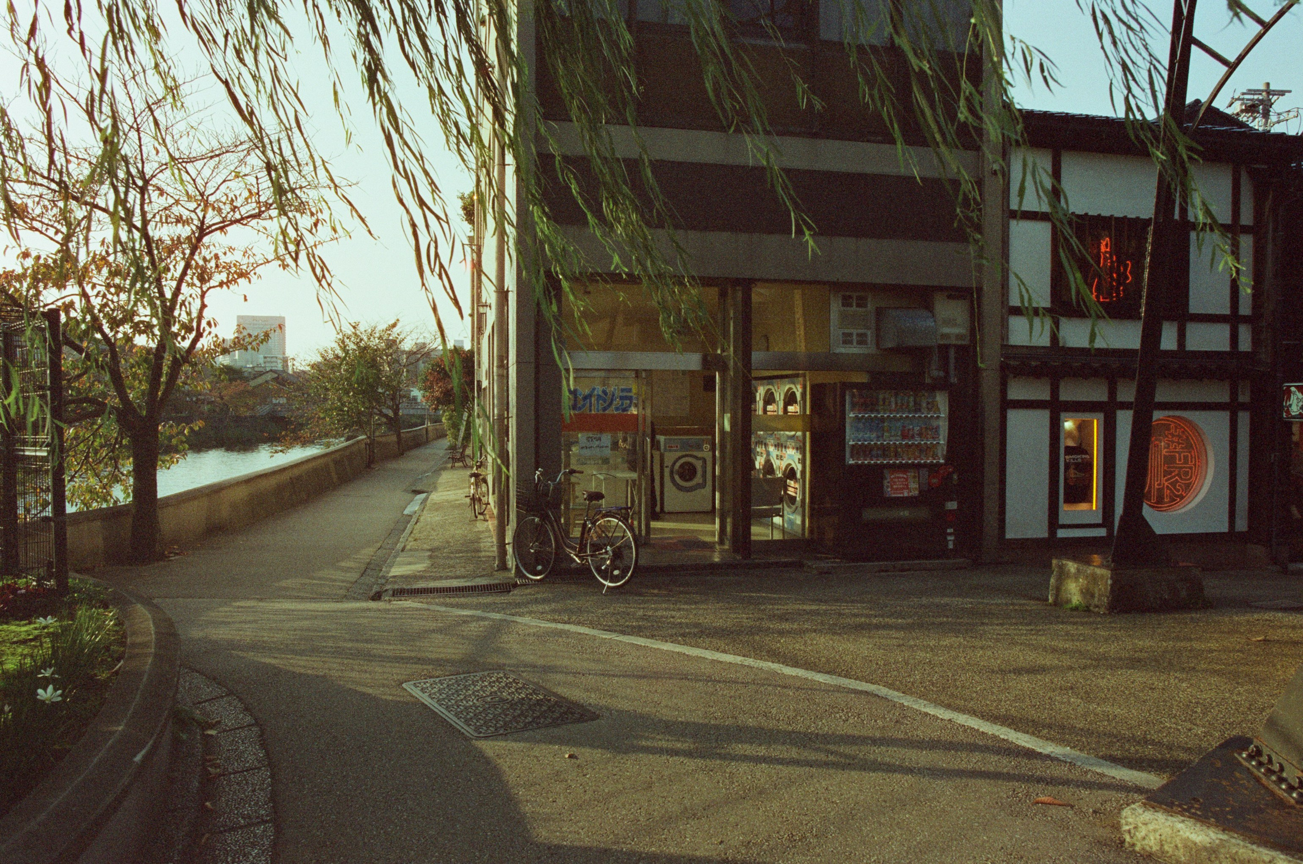 Out of noise // japan, kanazawa. EVER EXPOSED