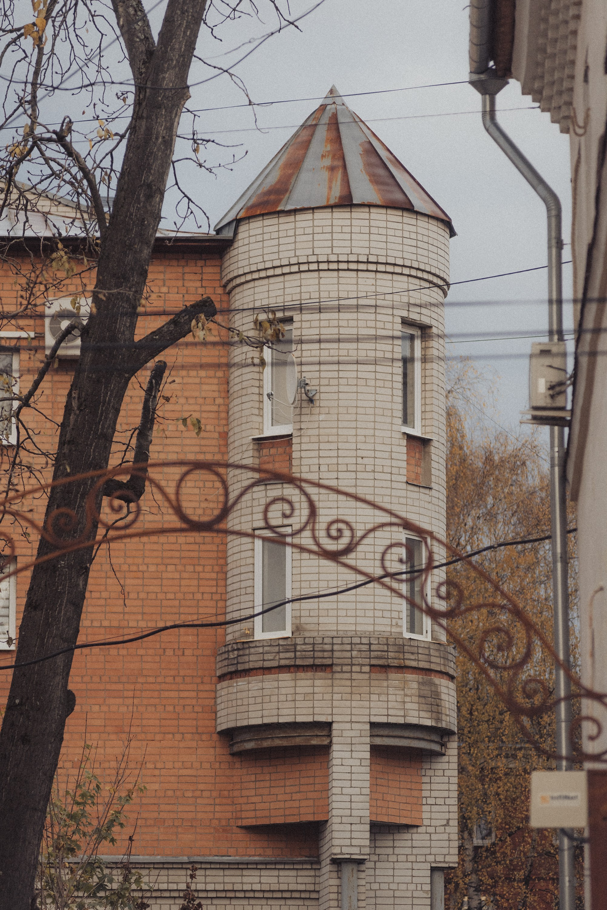 Проект #улицыгорода. Ярославль, ул. Республиканская. Документальный фотограф Илья Тихановский