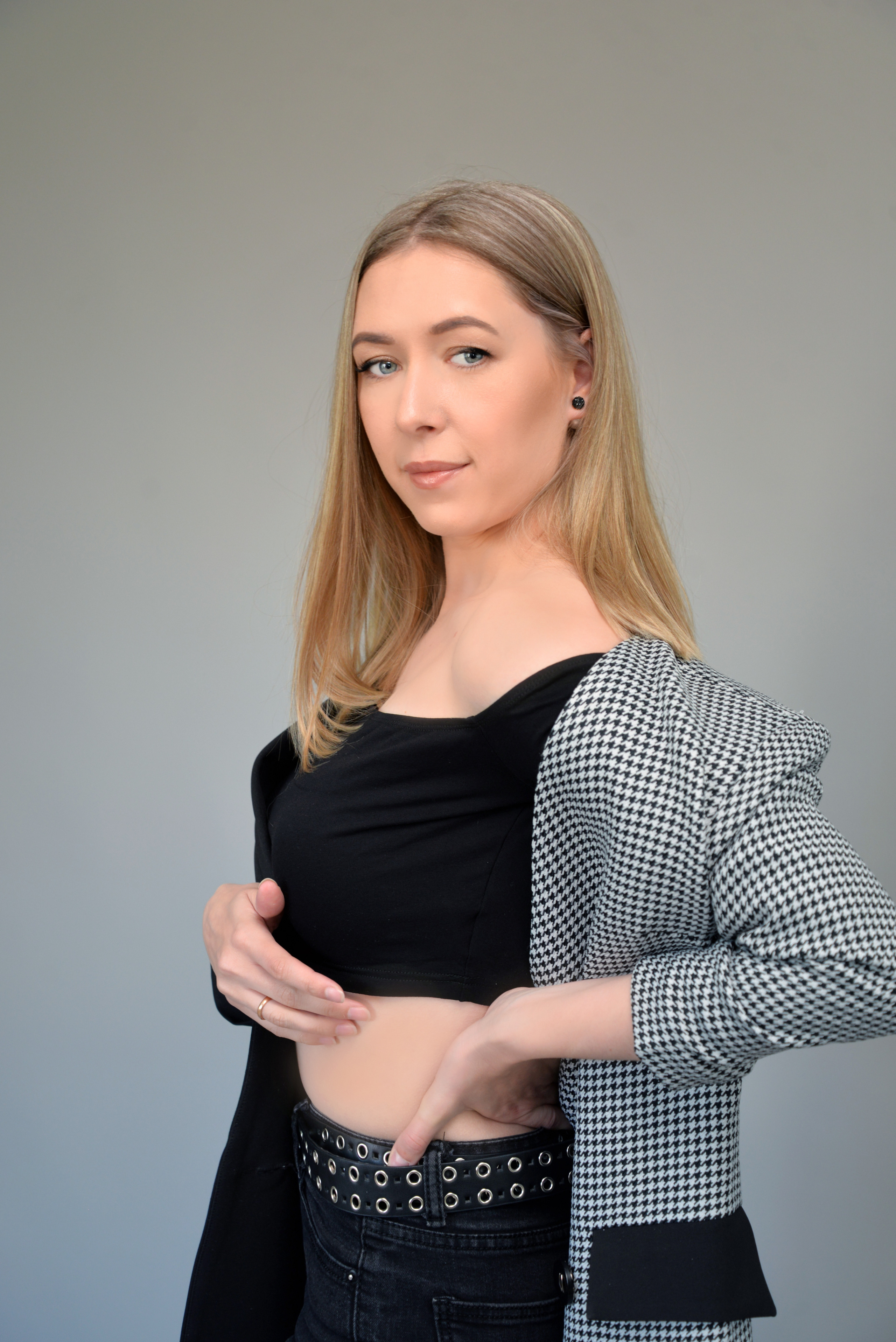 Съёмки в домашней студии. Женский и контент фотограф Алтайский край