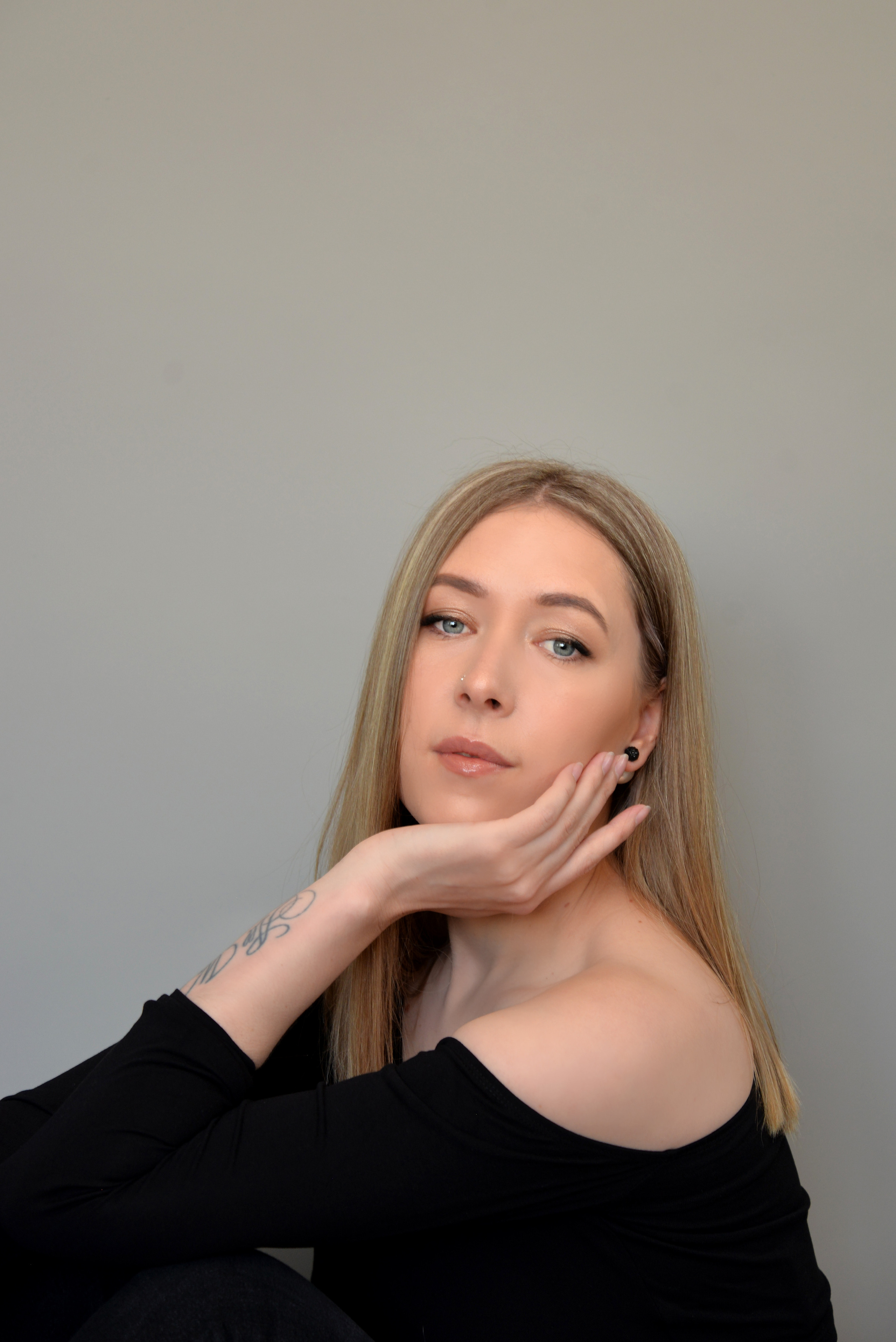 Съёмки в домашней студии. Женский и контент фотограф Алтайский край