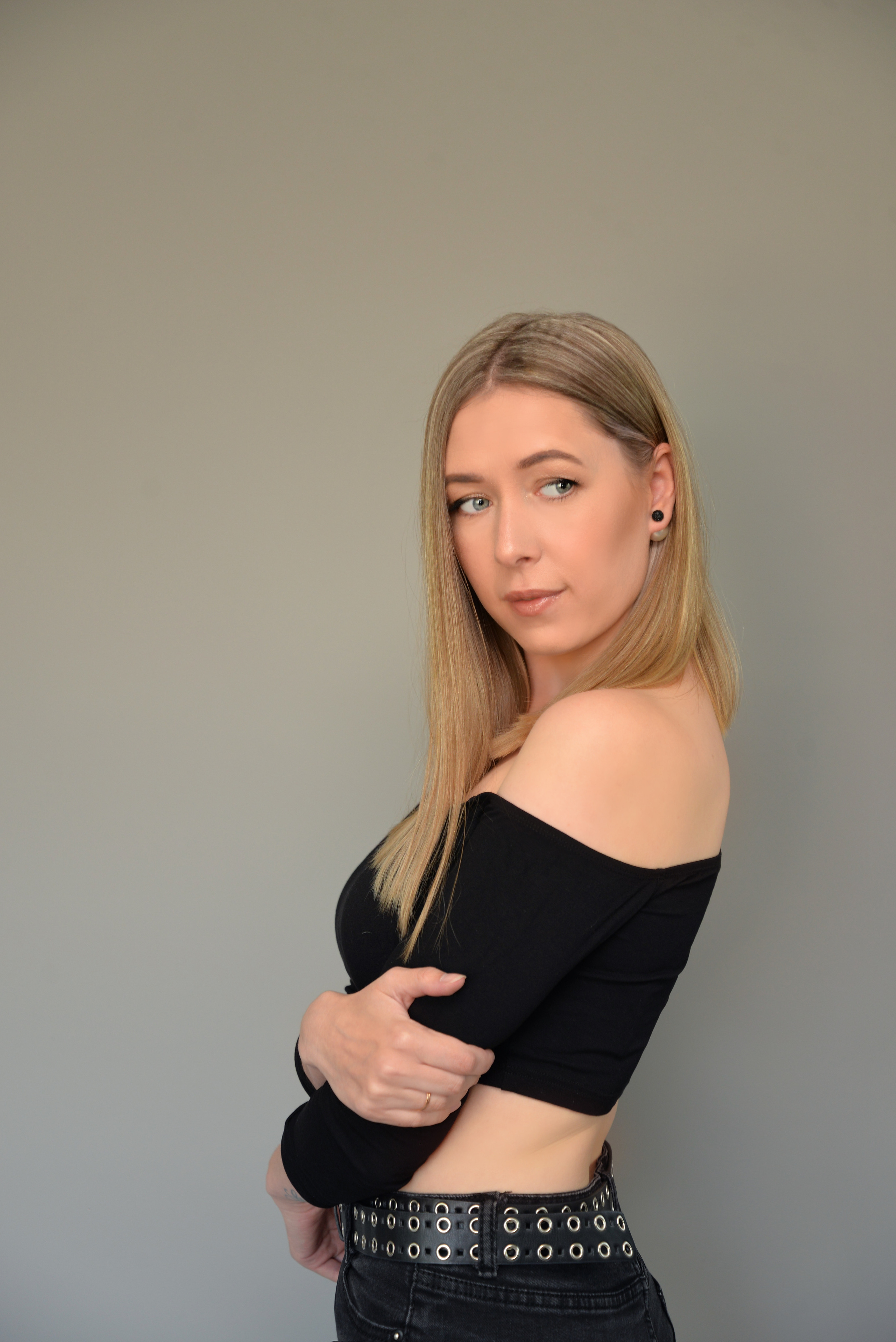 Съёмки в домашней студии. Женский и контент фотограф Алтайский край