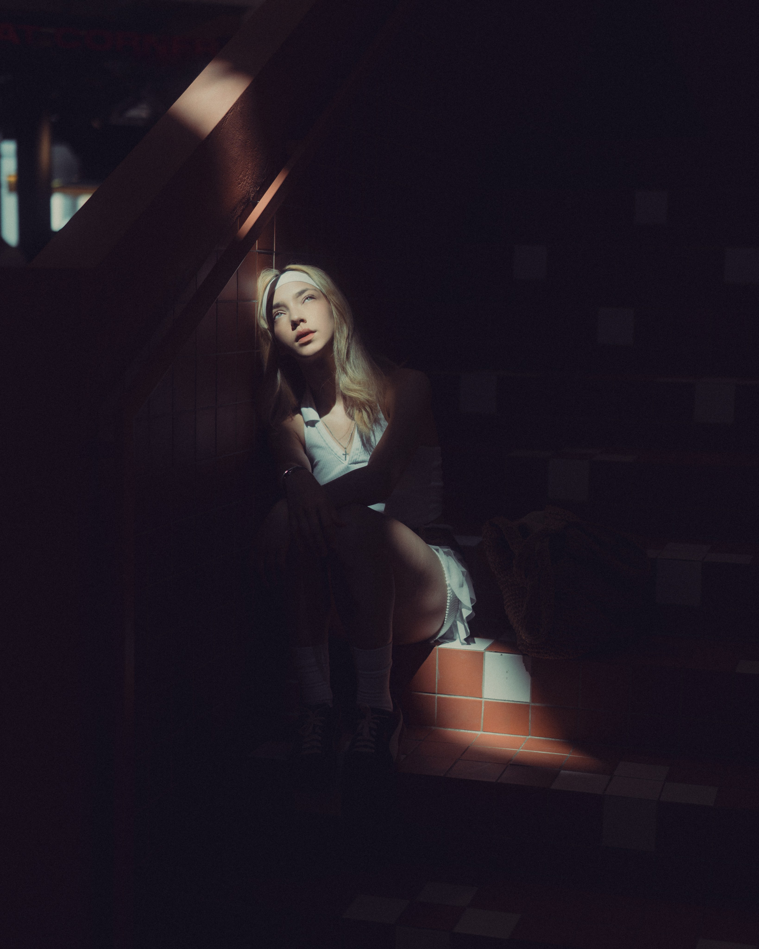 Фотосессия с Аленой около и внутри московского рынка в Казани