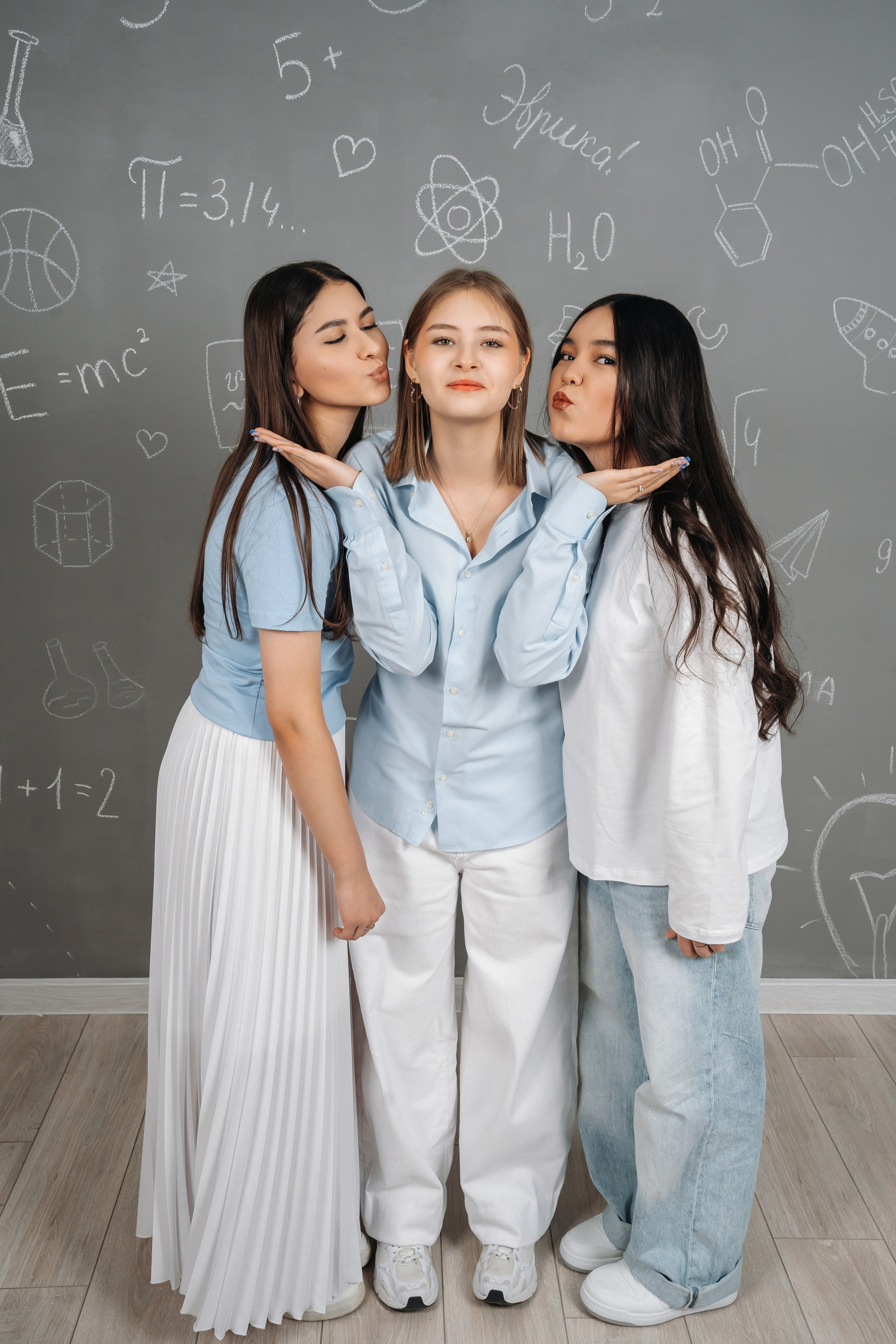 Школа 1 (2026). Memory Book — Выпускные альбомы в Нижневартовске, Мегионе и Сургуте