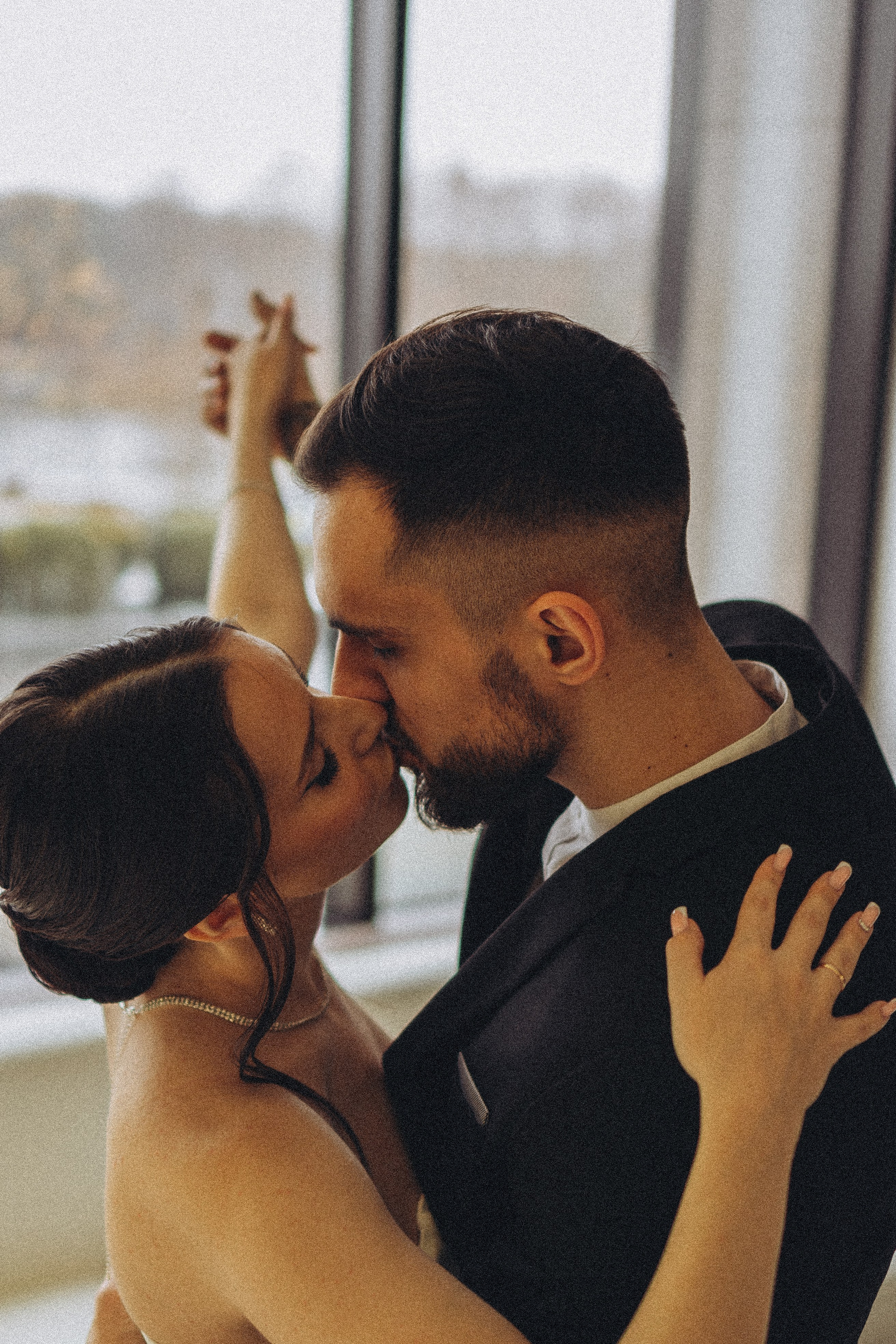 СВАДЕБНАЯ СЬЕМКА СБОРОВ ЖЕНИХА И НЕВЕСТЫ В ОТЕЛЕ И ТАКЖЕ ФОТОСЕССИИЯ В ОТЕЛЕЕ МЕГАПОЛИС БРЯНСК. Профессиональный фотограф, Санкт-Петербург — Виктория Богомолова