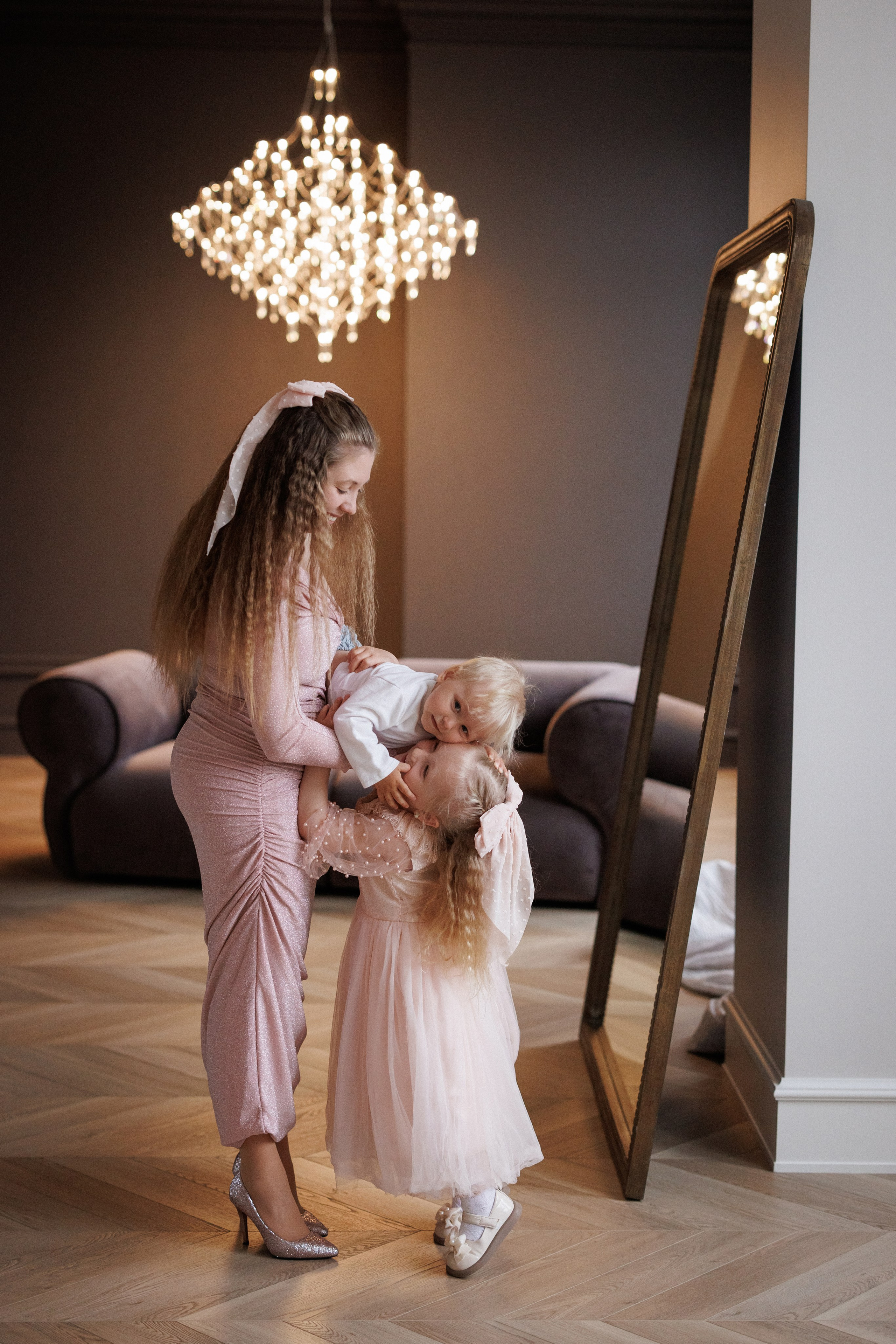 Семейная фотосессия в фотостудии «Париж», Краснодар. Семейный и детский фотограф в Краснодаре Анна Трашкова