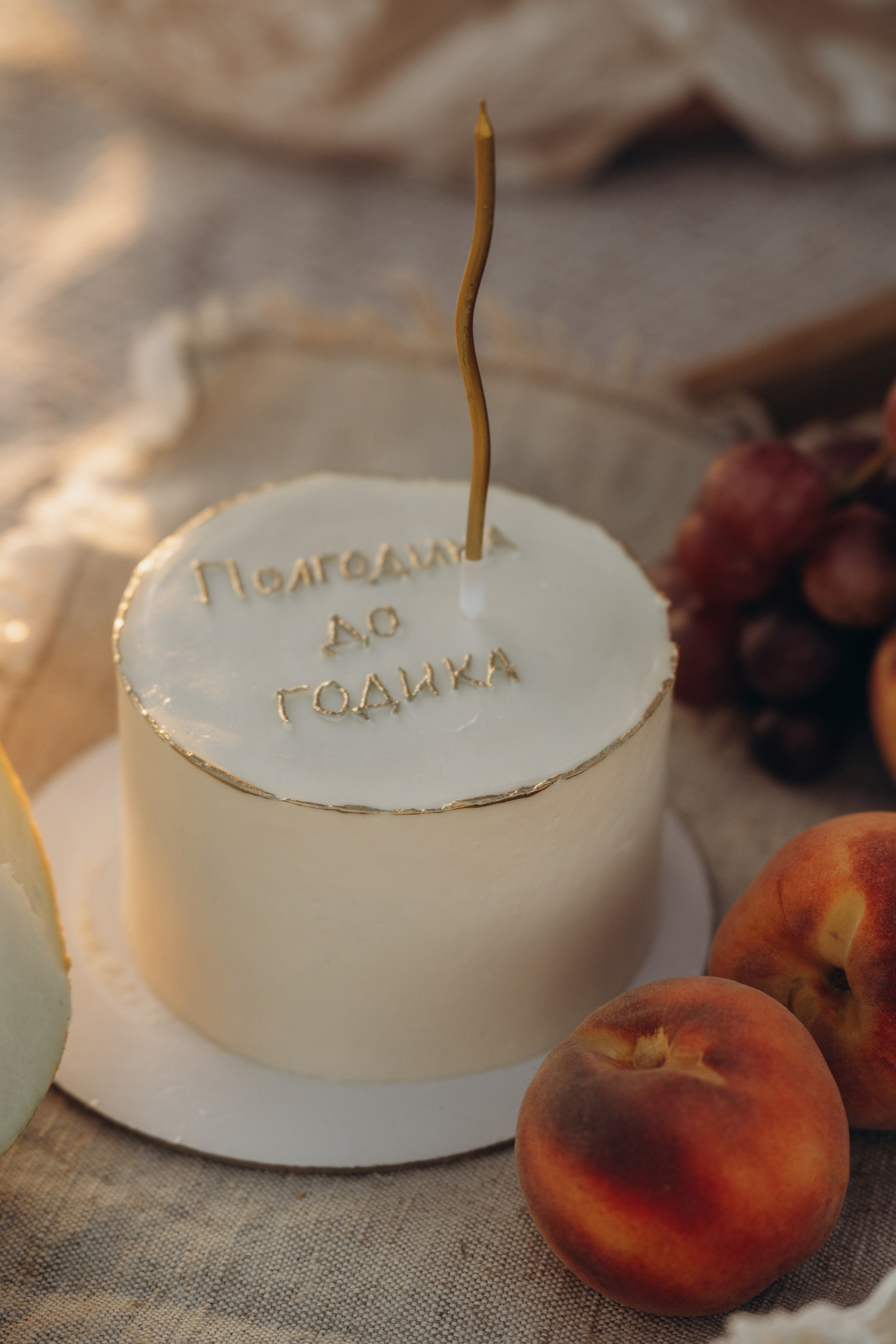 Фотосессия в Анапе – рисование сердец на песке, фотограф Анапа