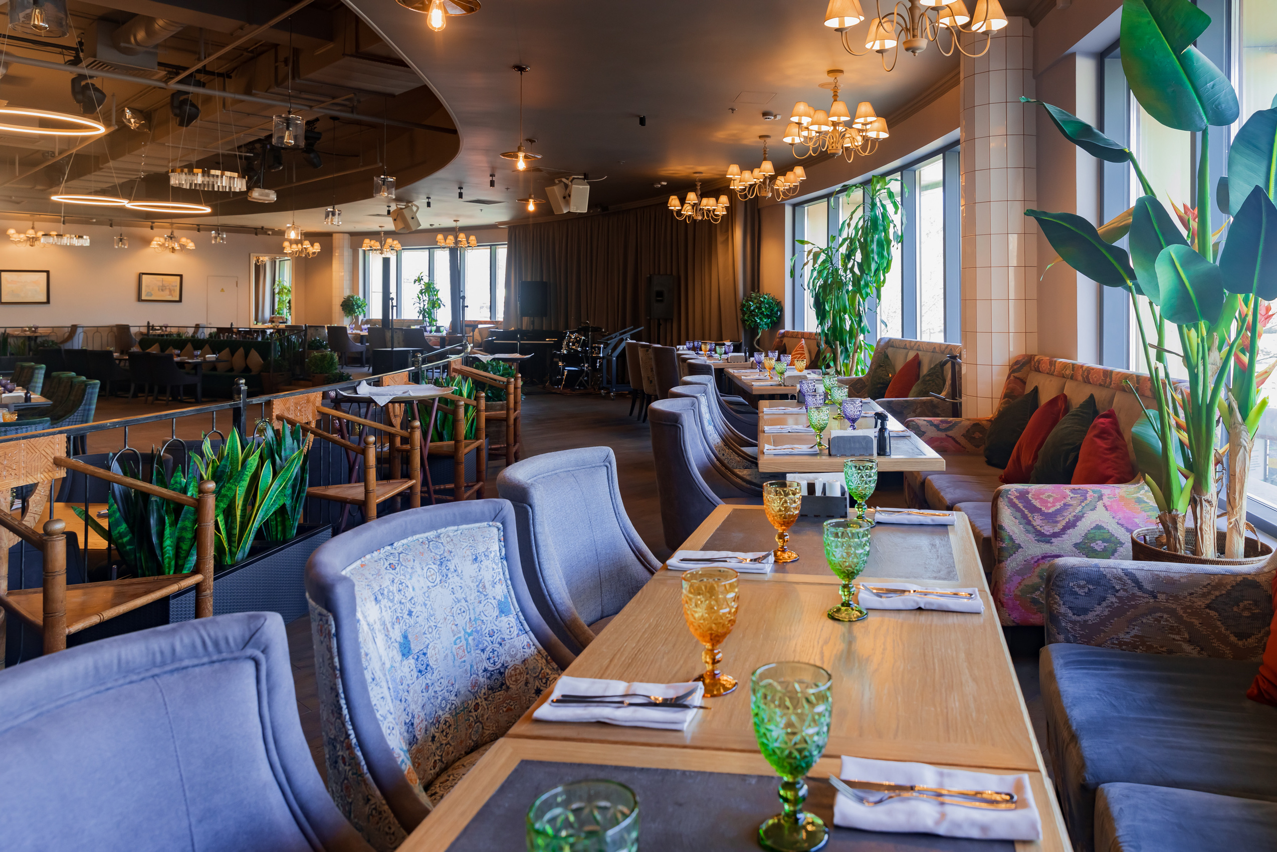 Съемка интерьера для ресторана и караоке-бара Долина 5165. Интерьеры, Контент, Портреты | Фотограф в Москве Дани Терно