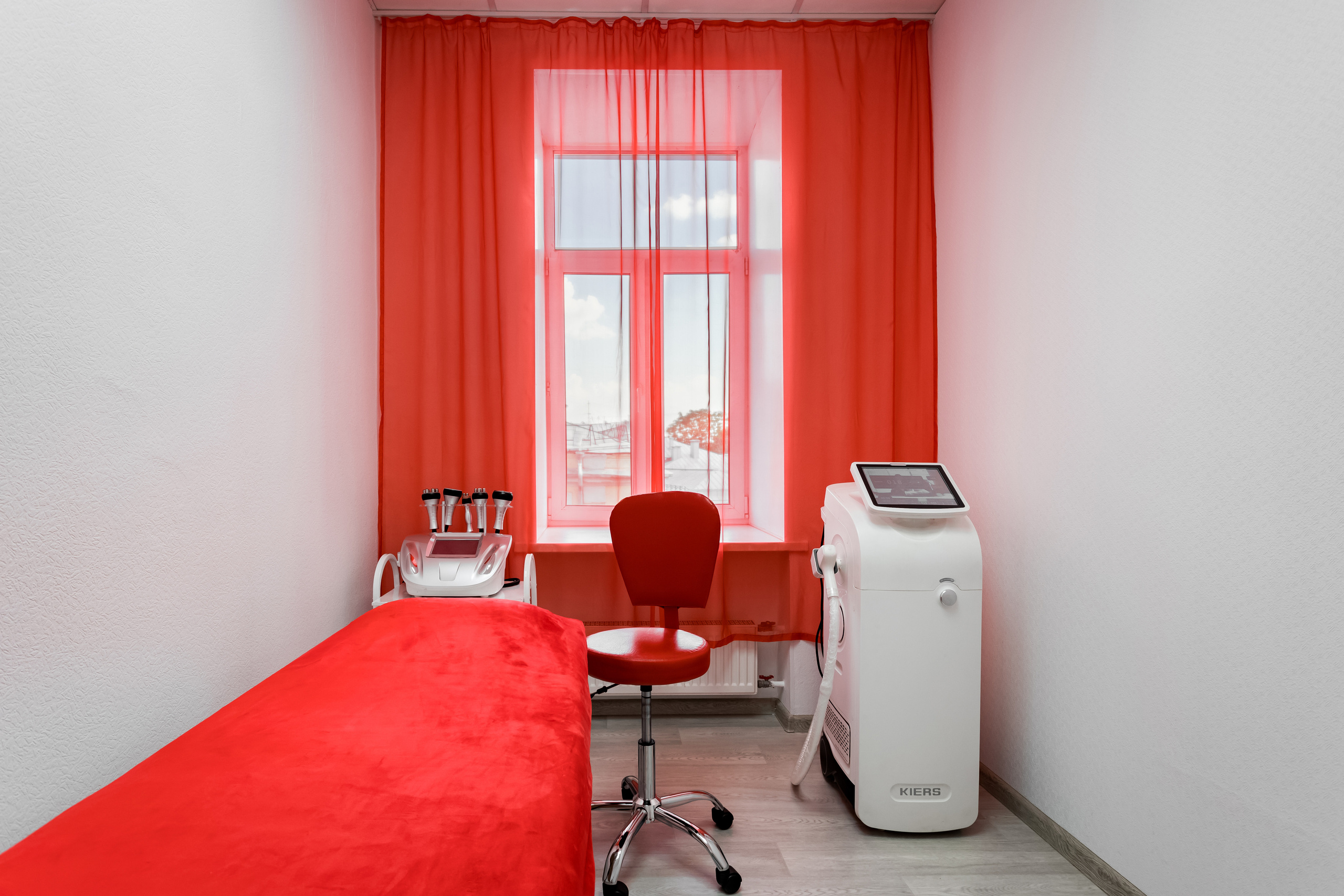 Съемка для кабинета аппаратной косметологии Red Fox на Маросейке. Интерьеры, Контент, Портреты | Фотограф в Москве Дани Терно