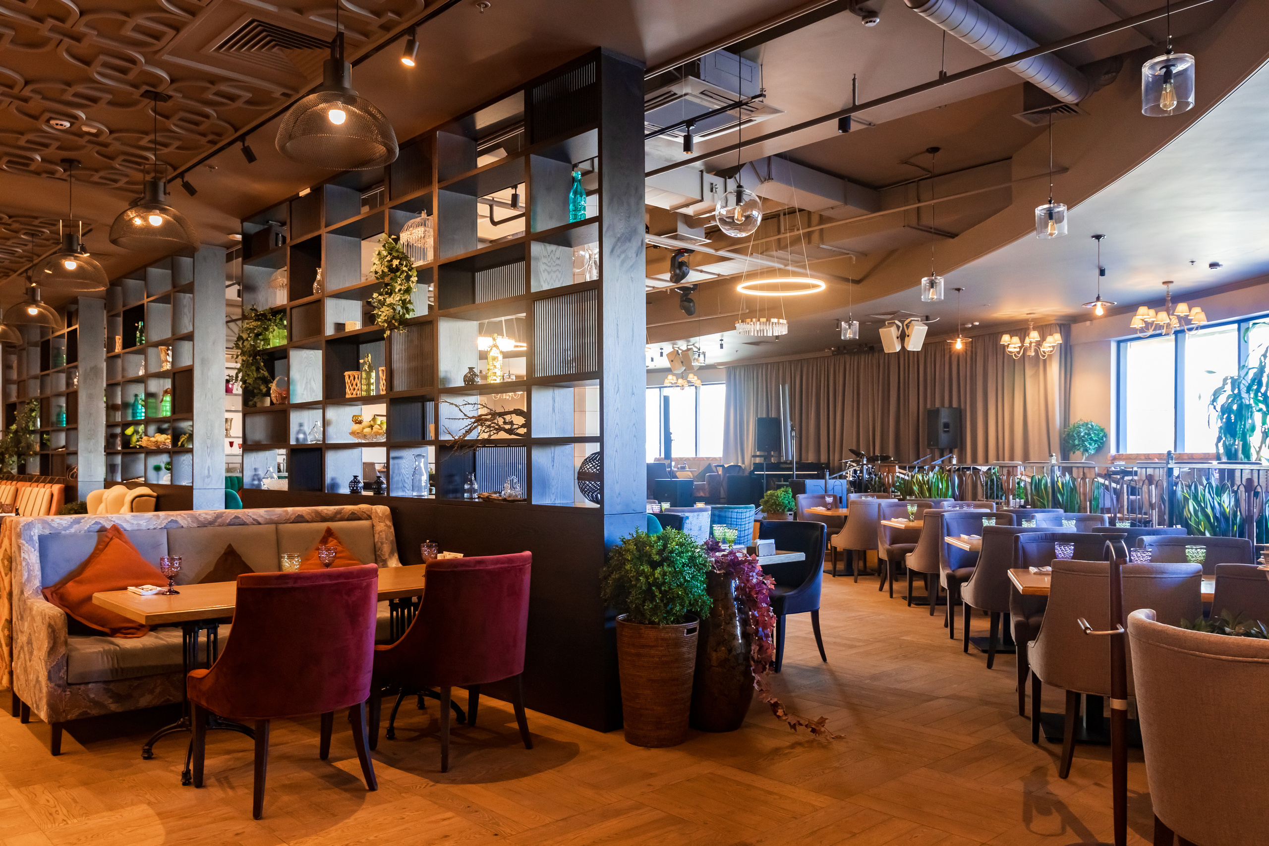 Съемка интерьера для ресторана и караоке-бара Долина 5165. Интерьеры, Контент, Портреты | Фотограф в Москве Дани Терно