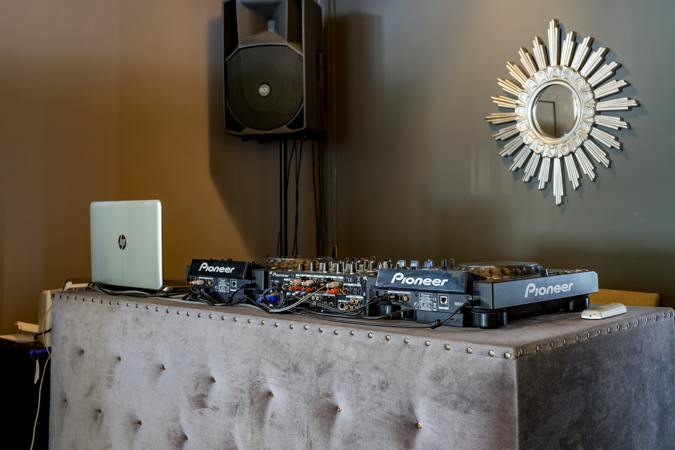 Съемка интерьера для ресторана Lavande на улице Ватутина. Интерьеры, Контент, Портреты | Фотограф в Москве Дани Терно