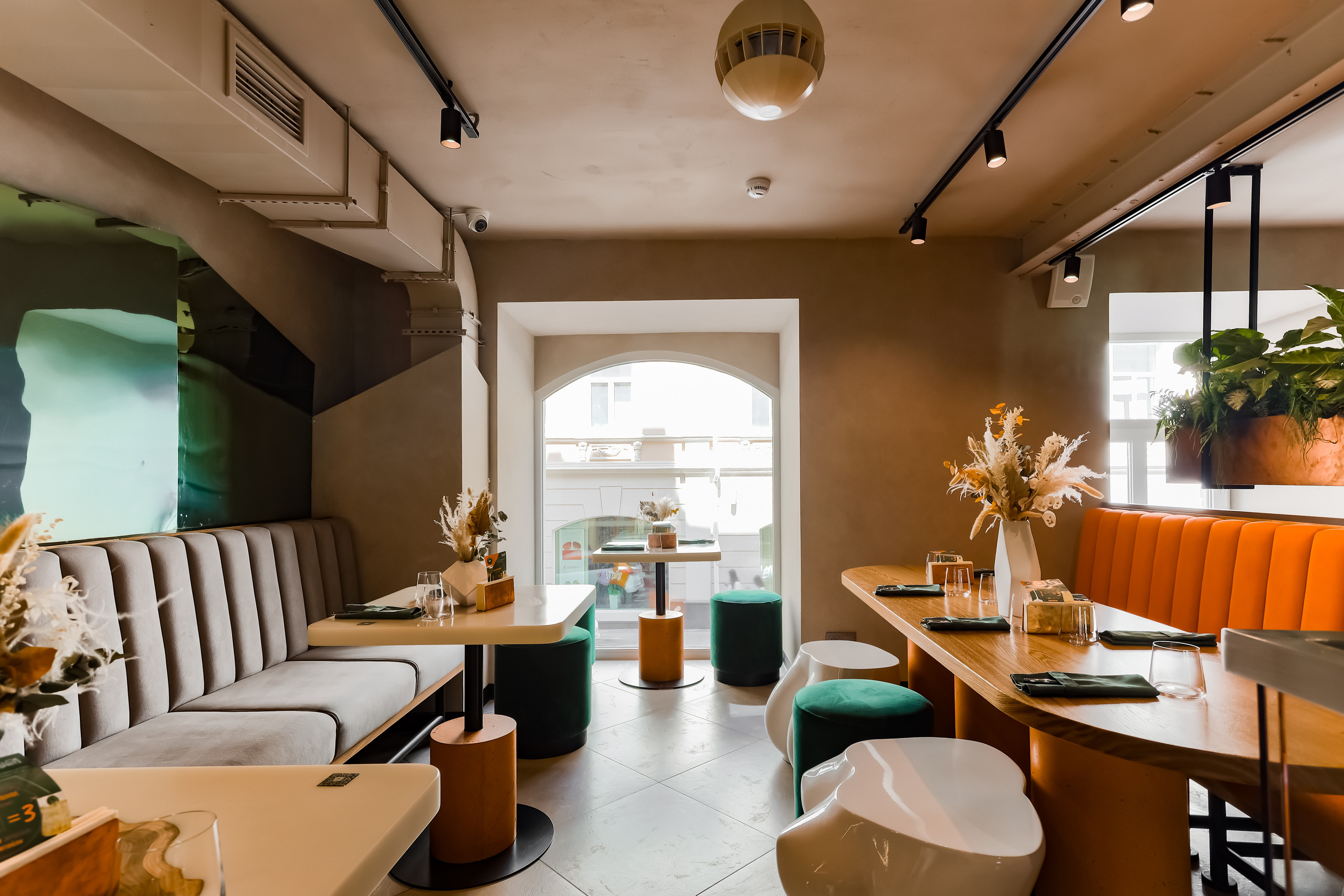 Съемка интерьера для ресторана Tomorrow на Смоленской. Интерьеры, Контент, Портреты | Фотограф в Москве Дани Терно