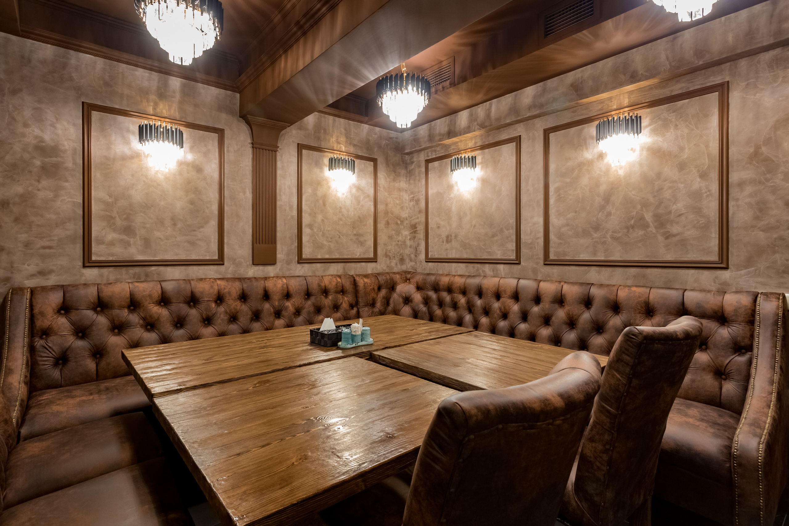 Съемка интерьера для ресторана Avadan на Большой Семеновской. Интерьеры, Контент, Портреты | Фотограф в Москве Дани Терно
