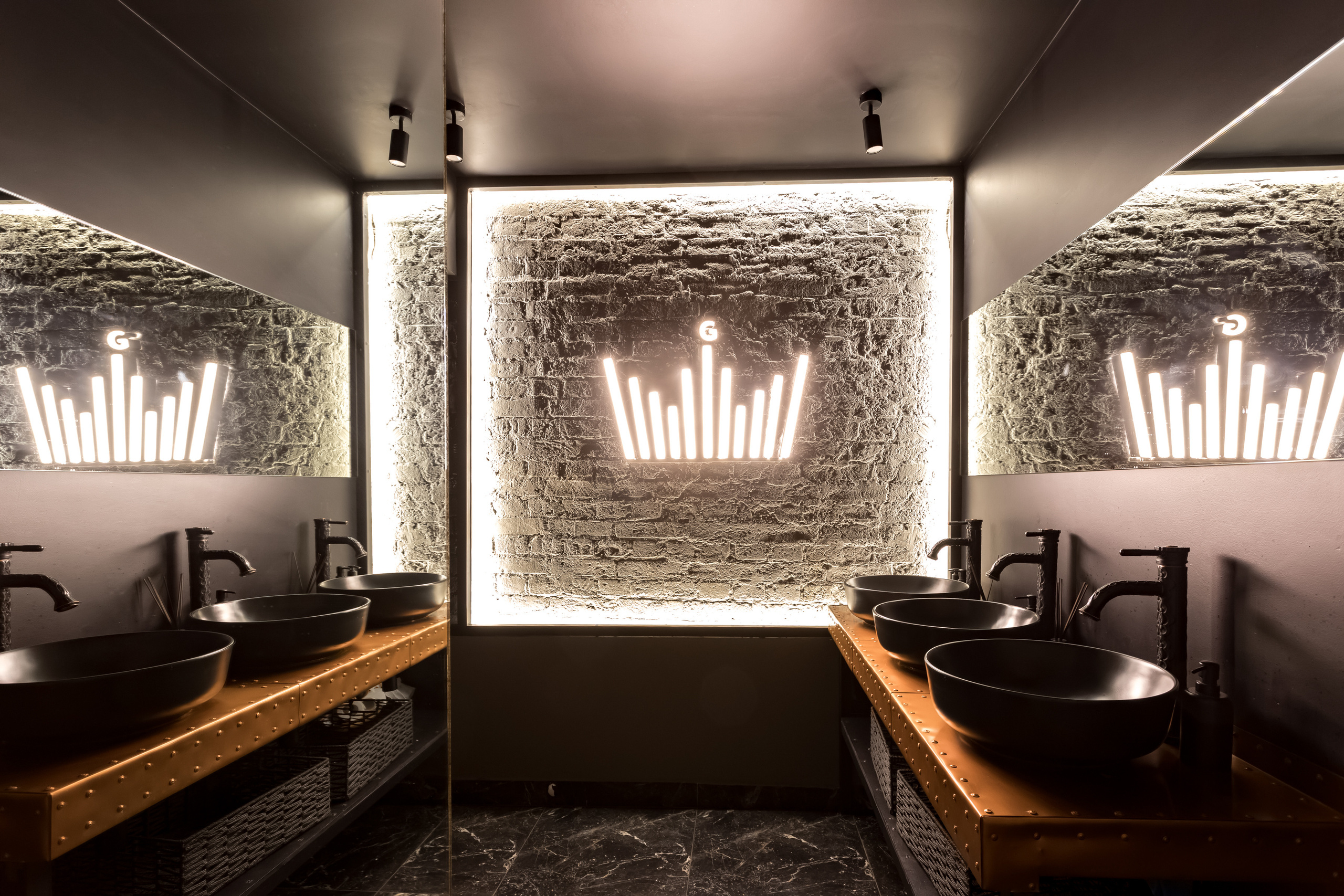 Съемка интерьера для кальянной Гильдия Lounge на Басманной. Интерьеры, Контент, Портреты | Фотограф в Москве Дани Терно