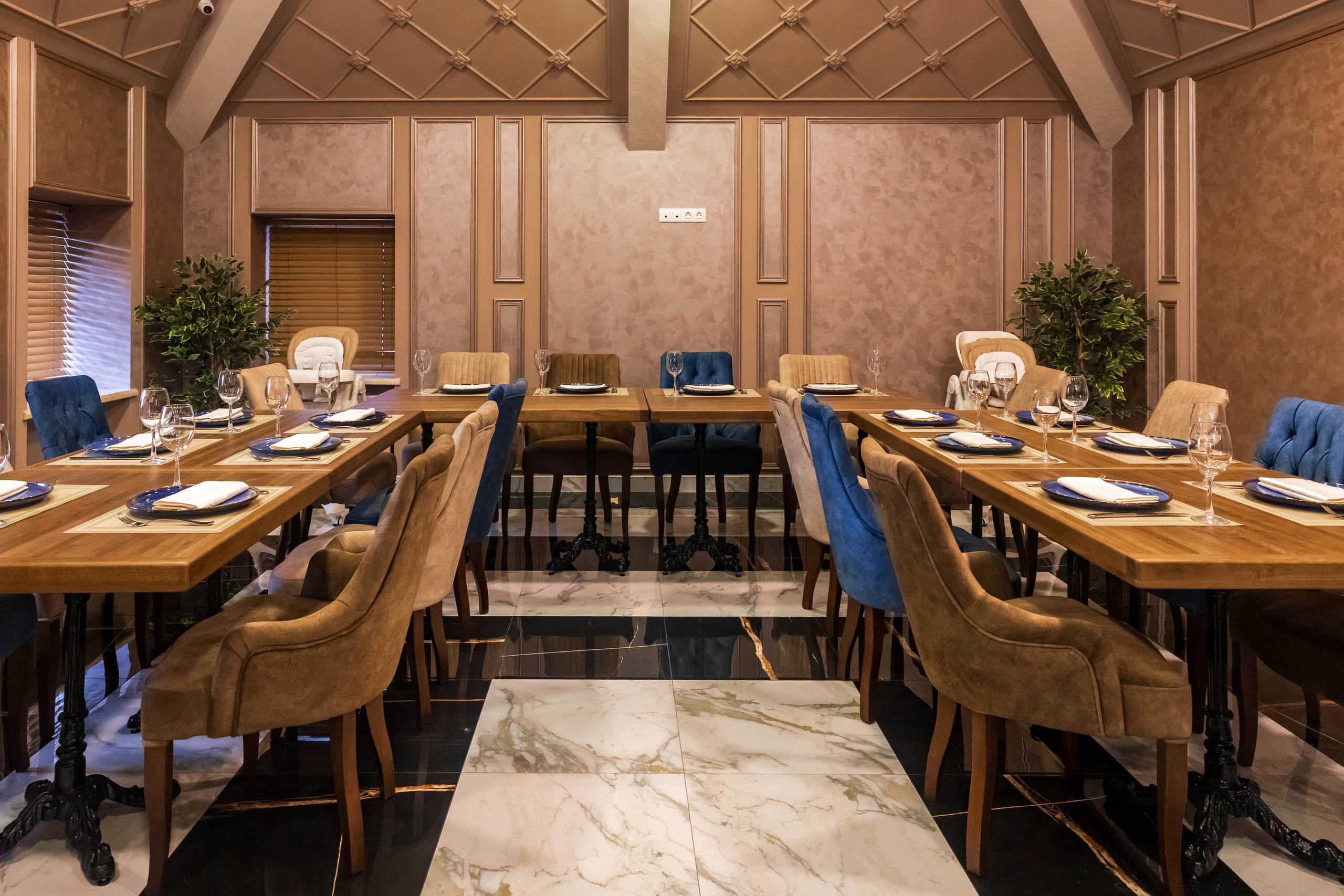 Съемка интерьера для ресторана армянской кухни Ван Холл. Интерьеры, Контент, Портреты | Фотограф в Москве Дани Терно