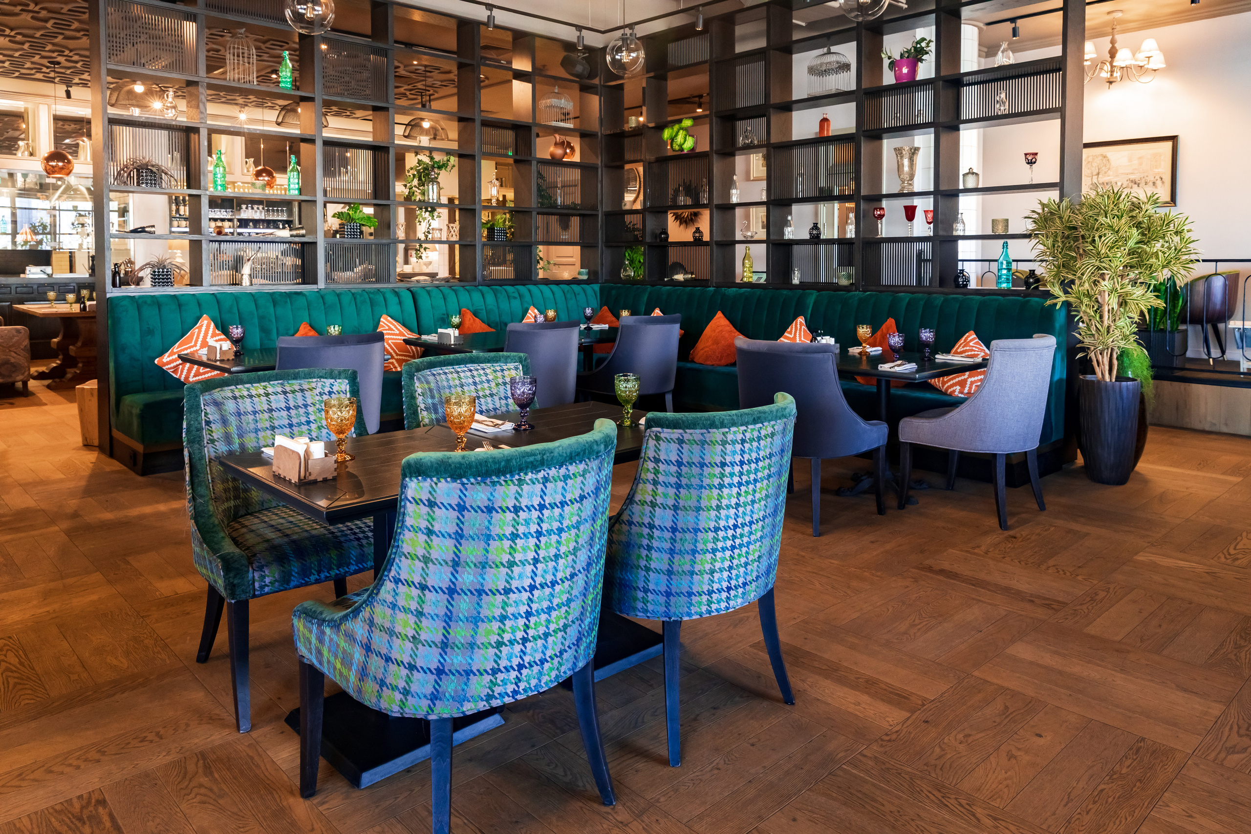 Съемка интерьера для ресторана и караоке-бара Долина 5165. Интерьеры, Контент, Портреты | Фотограф в Москве Дани Терно