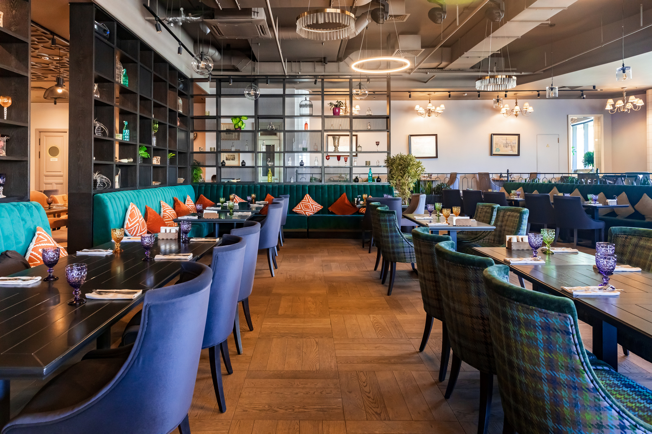 Съемка интерьера для ресторана и караоке-бара Долина 5165. Интерьеры, Контент, Портреты | Фотограф в Москве Дани Терно