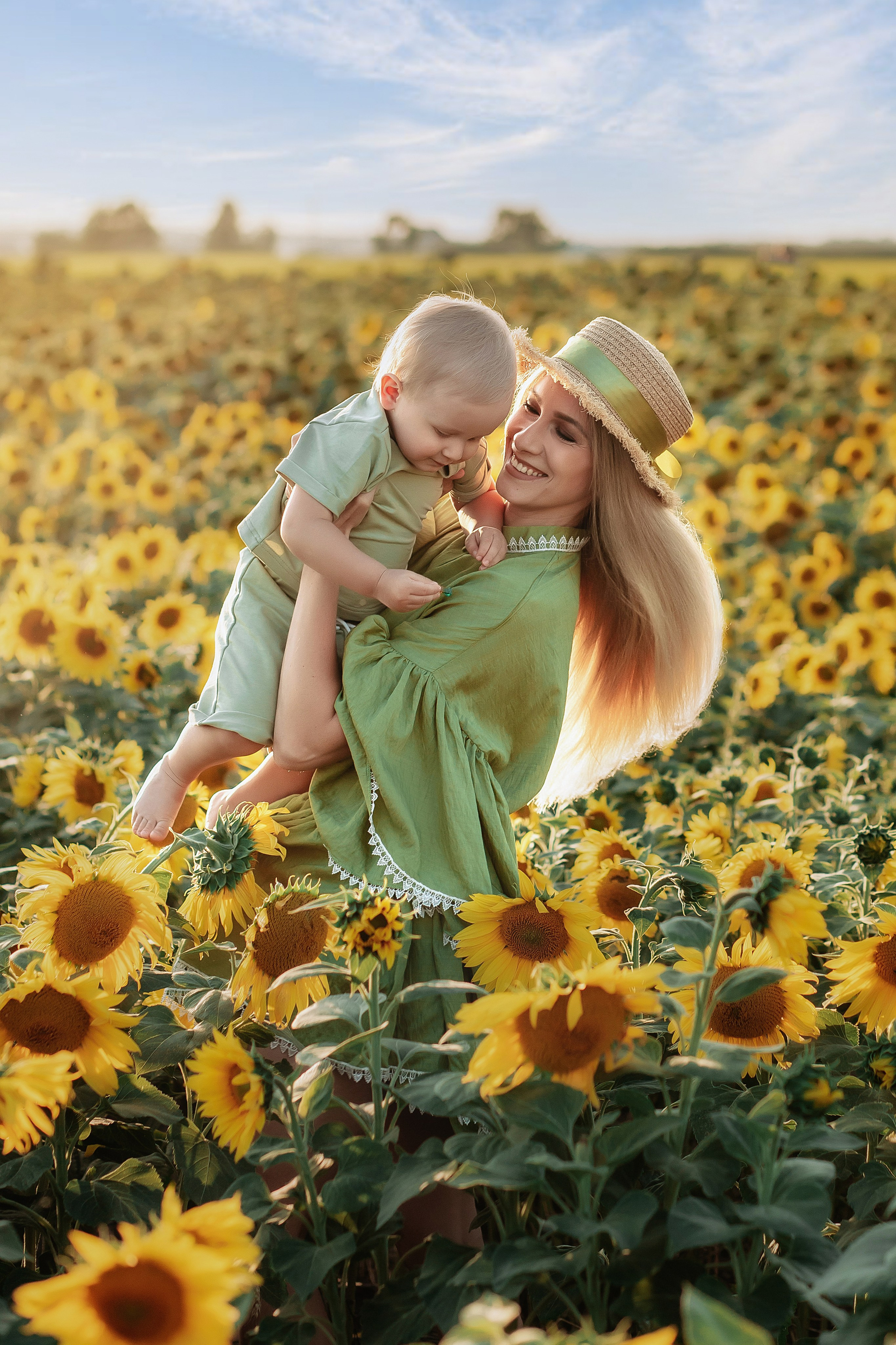 Закат в подсолнухаx. Детский и семейный фотограф в Красноярске Юлия Бирюкова