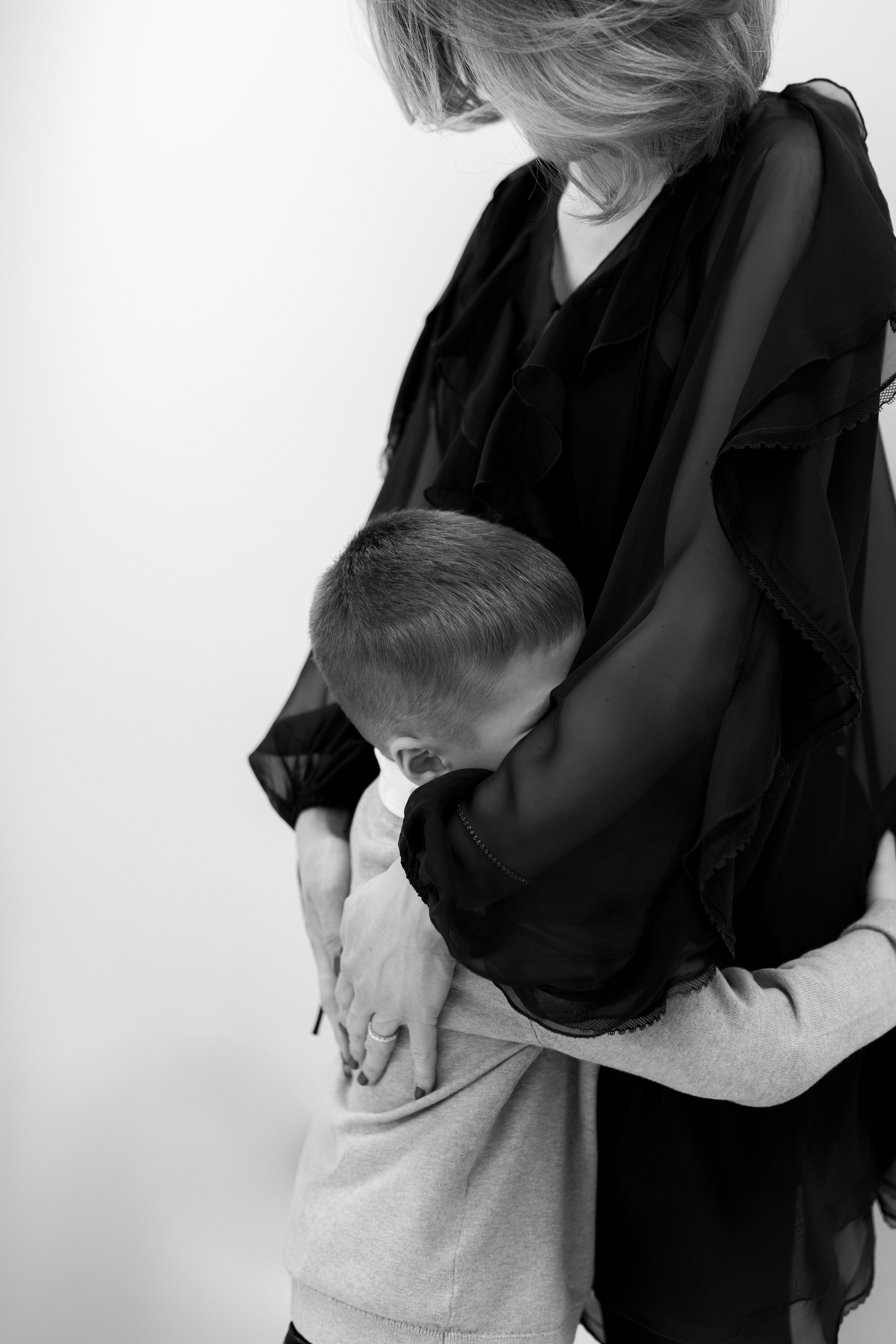 Фотограф на выписку из роддома в Краснодаре, выписка из Екатерининского роддома, фотограф Яна Морева. Семейный фотограф в Краснодаре Яна Морева