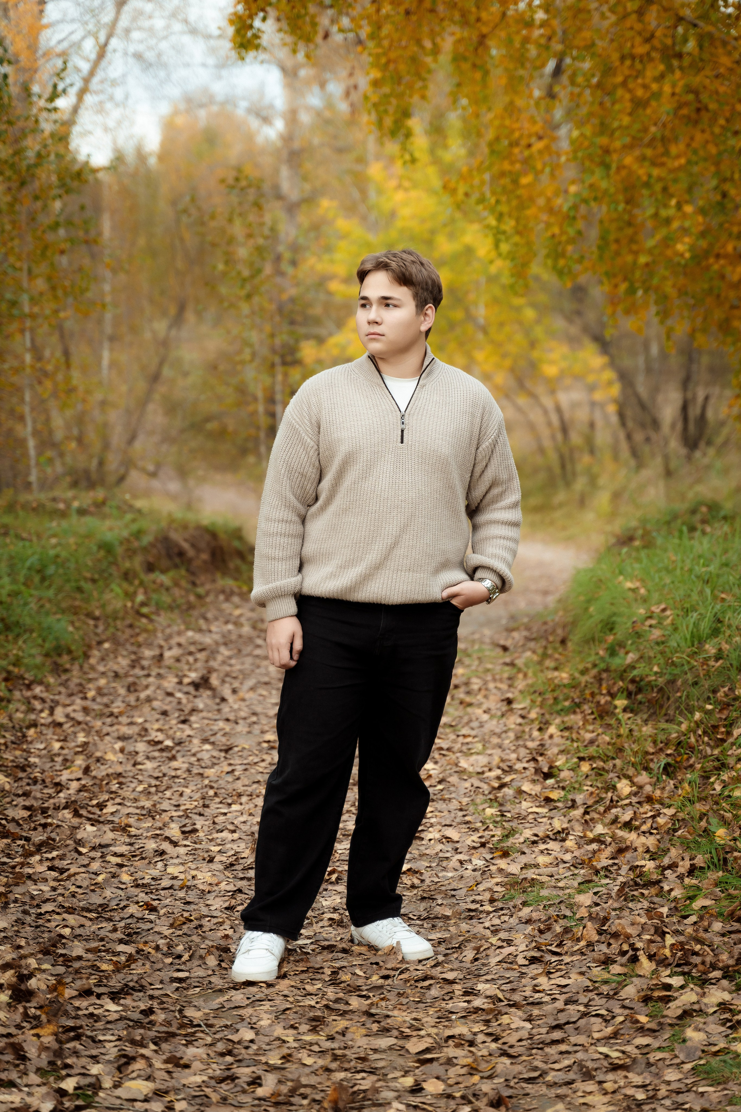 Фотосессия осенью в парке. 11 класс. Фотограф Ким Наталья в Красноярске