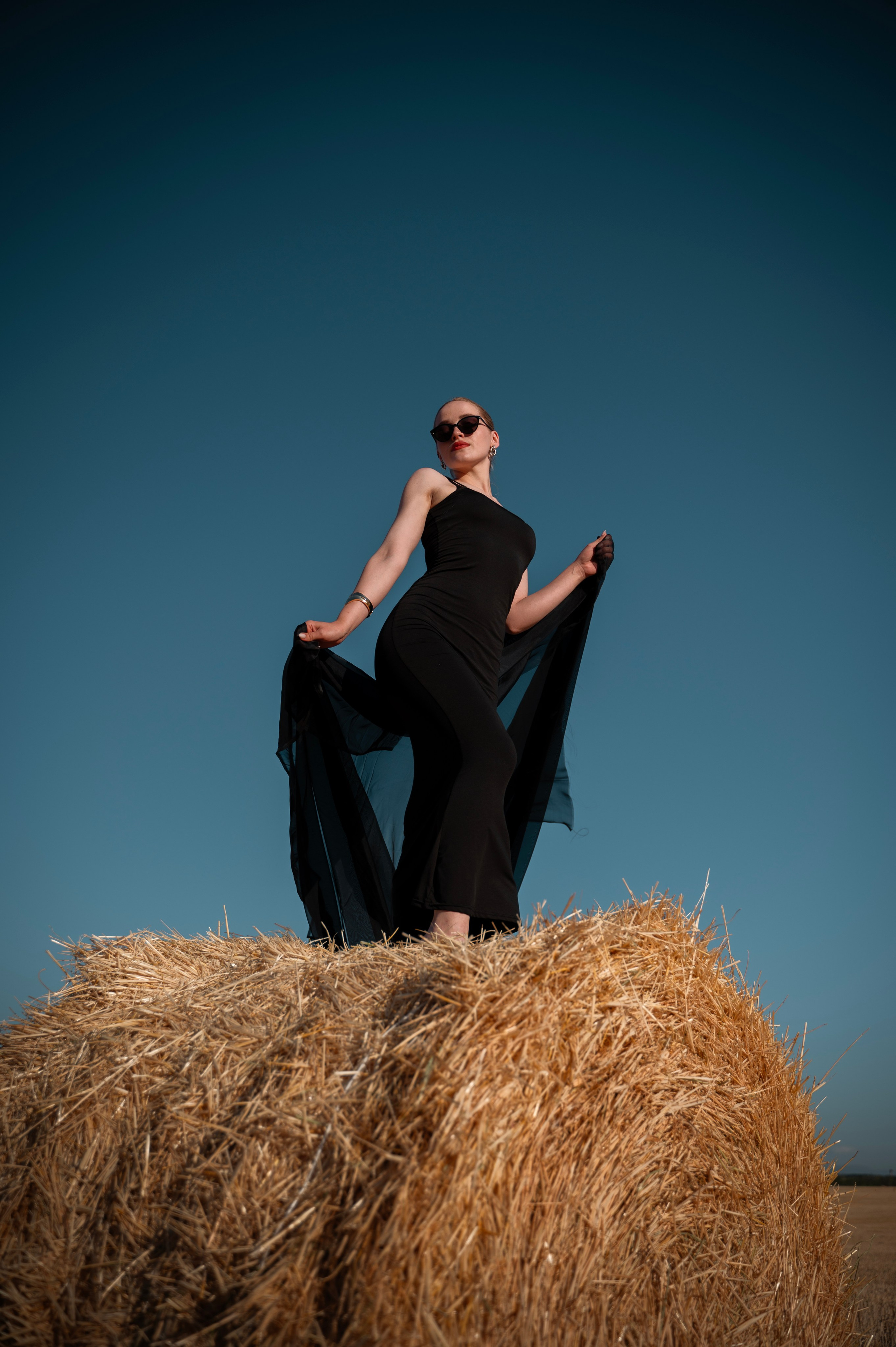 Стога. Настя. Ваш фотограф в Крыму