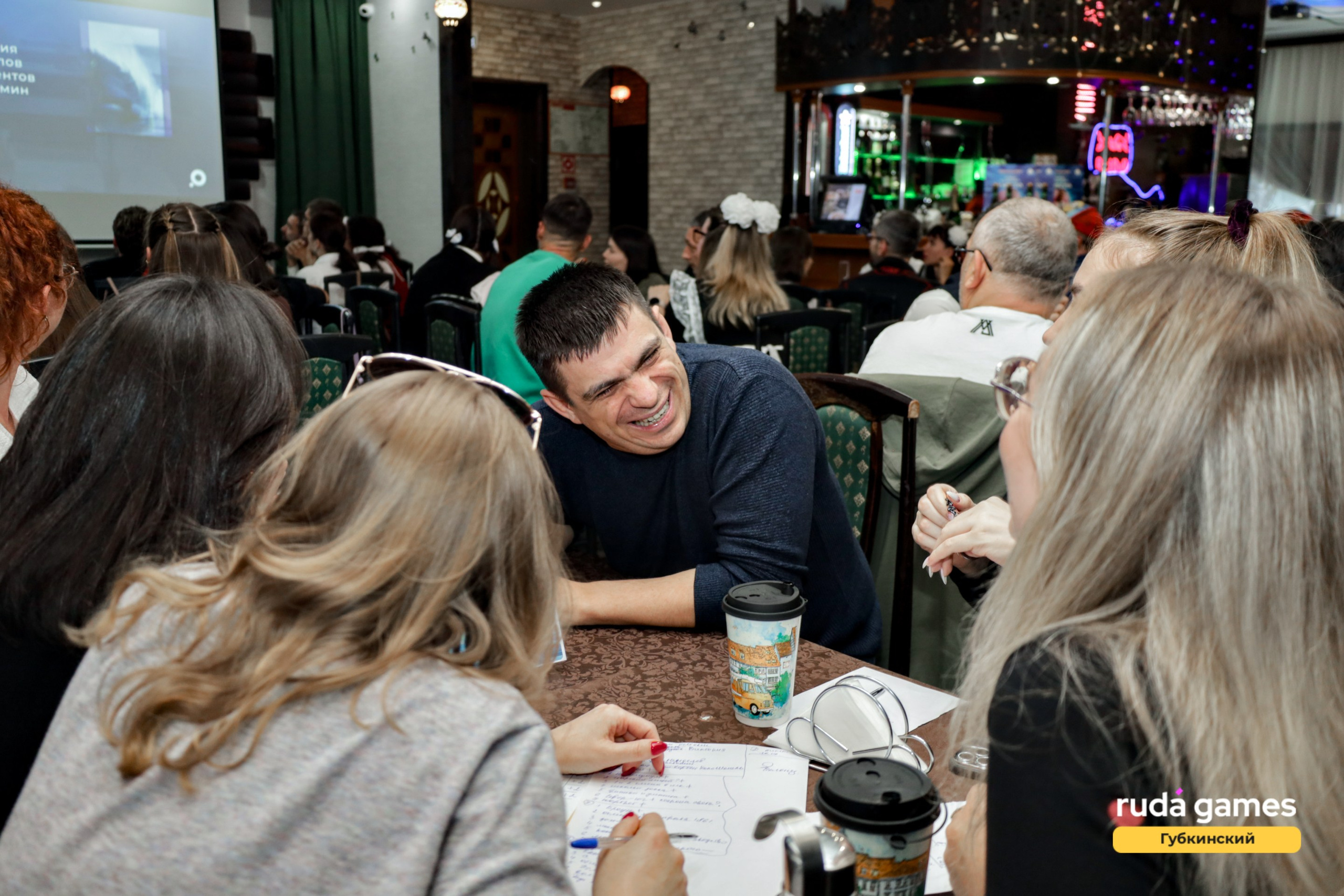 1 сентября. Фотограф в Губкинском | Александра Артамонова