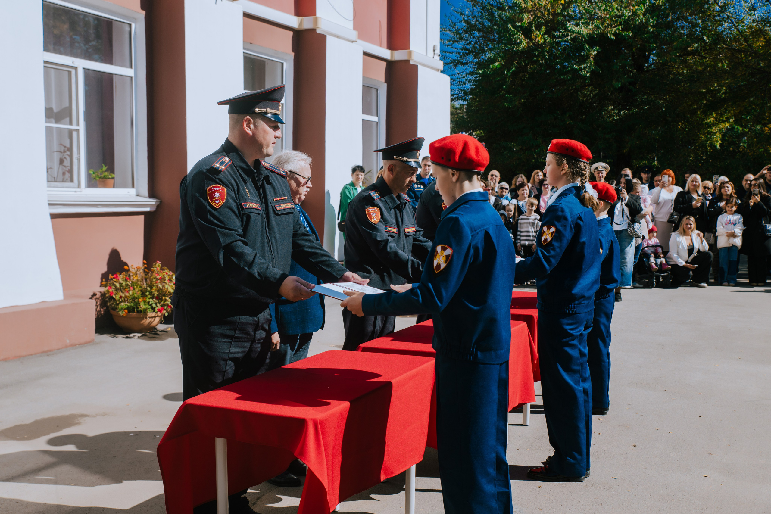 Кадетский класс — школа № 1. Фотограф Ярмишко Дарья. Выпускные фотокниги