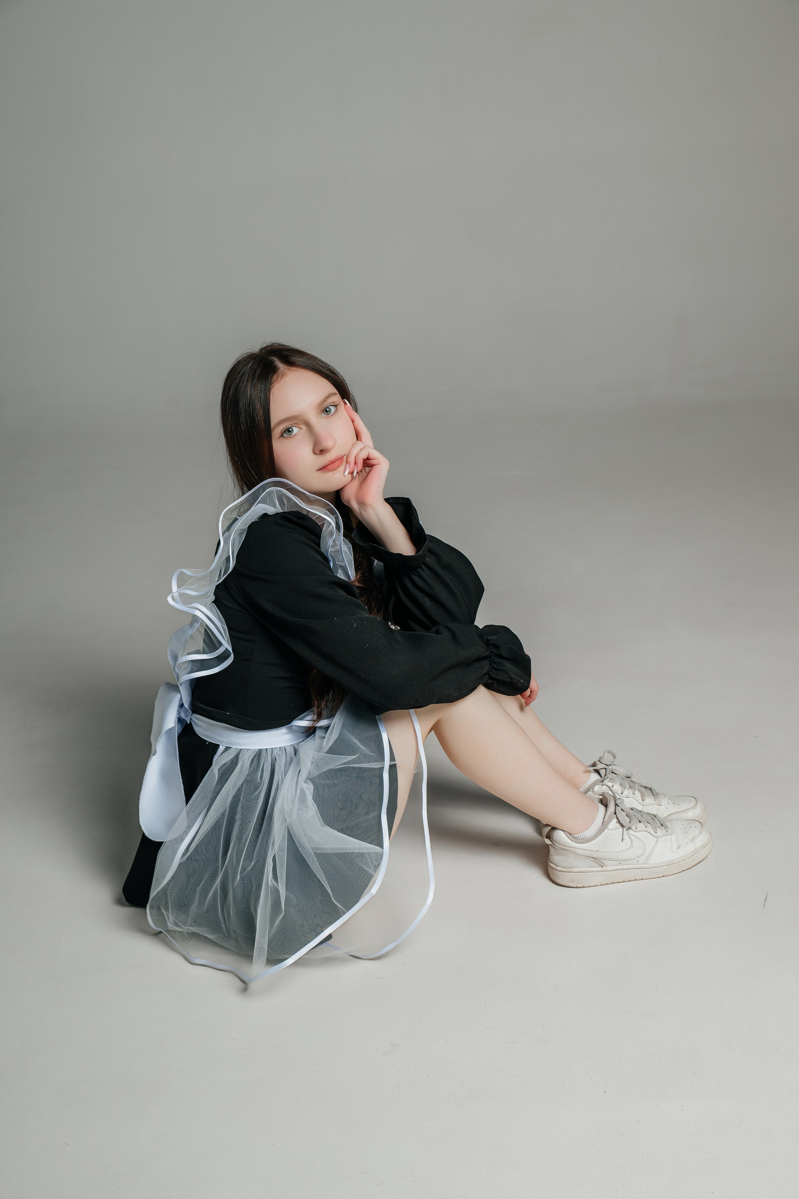 Школа № 16 — Владивосток 2025. Фотограф Ярмишко Дарья. Выпускные фотокниги