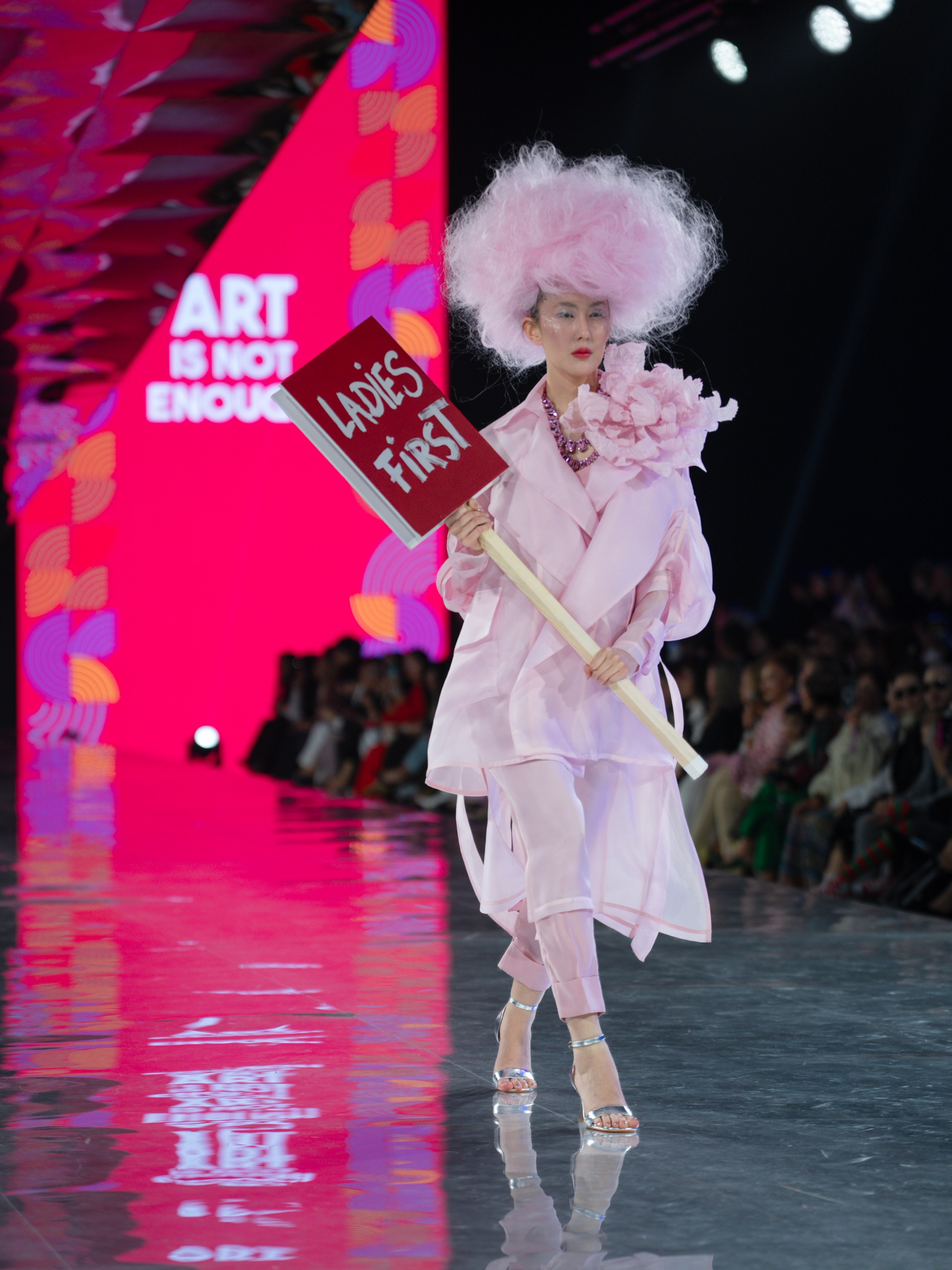 Visa Fashion Week Almaty Pre-Fall 2026 April, VFWAlmaty 2026, Fashion Photograph Denis Karpenko, Nu Art photograph Denis Karpenko, Visa Fashion Almaty StreetStyle, Fashion Visa Backstage, Almaty Fashion