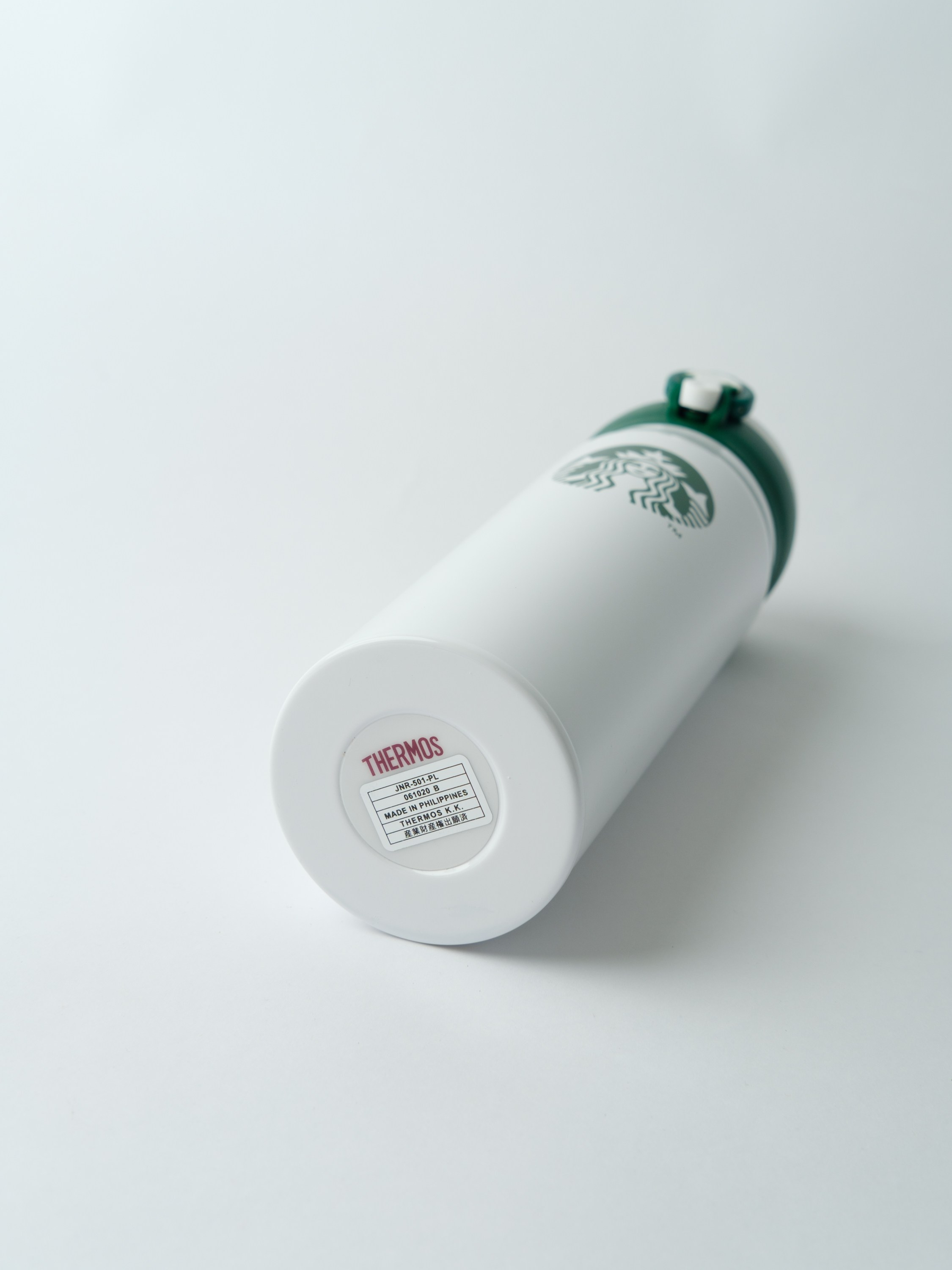 Термокружки. Фотограф Софья Володкина