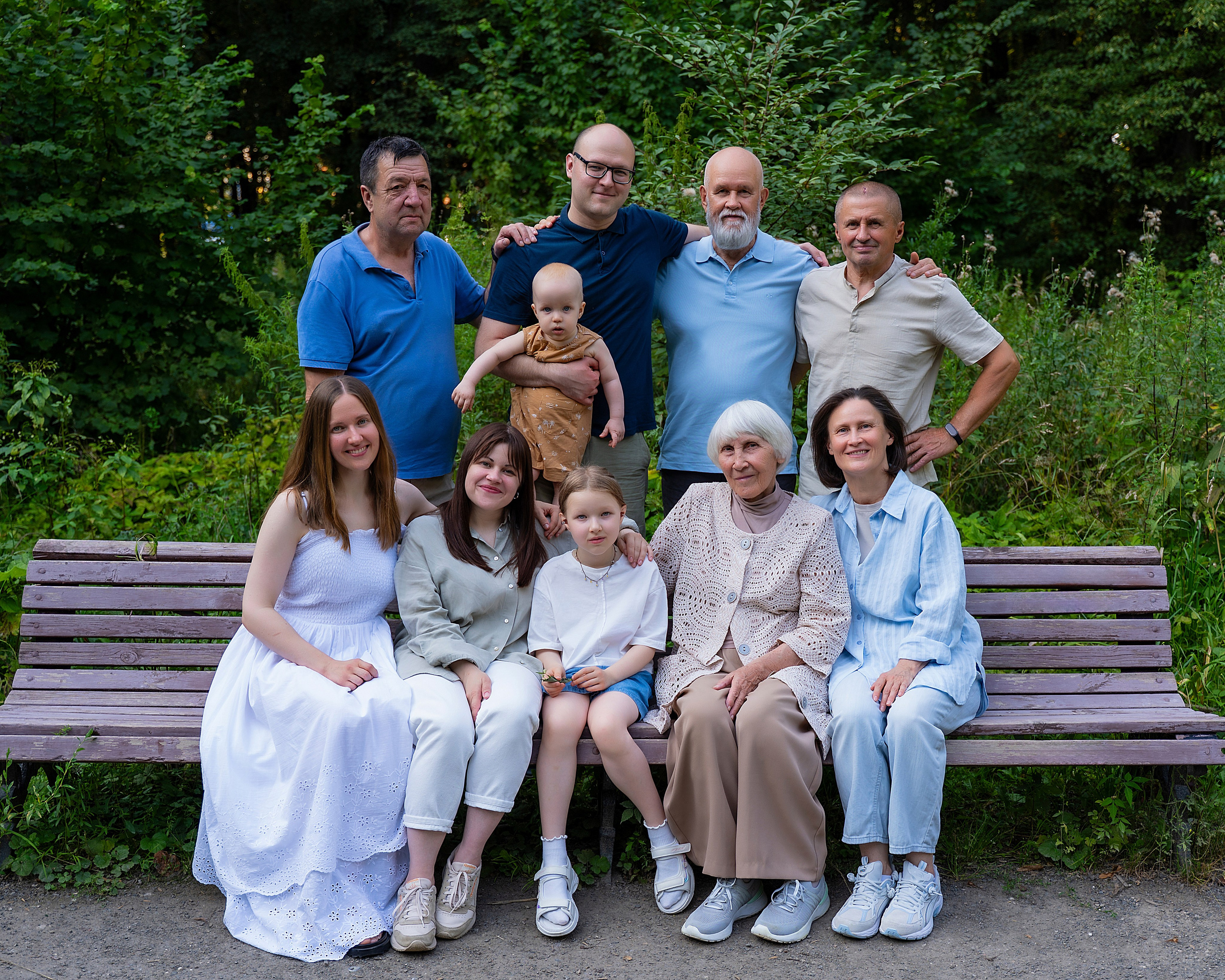 Семейная сьемка. 4 поколения. Ваш фотограф в Сургуте. Елена Орехова