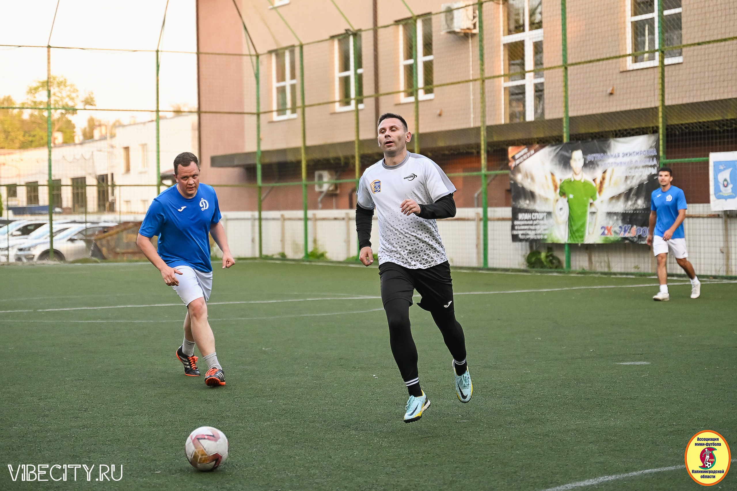 ИГРЫ ПЛЕЙ-ОФФ ПЕРВОГО ДИВИЗИОНА МИНИ-ФУТБОЛЬНОЙ ЛИГИ. VIBECITY.RU Вайб Сити Ру Фоторепортажи Фотоотчеты Калининград