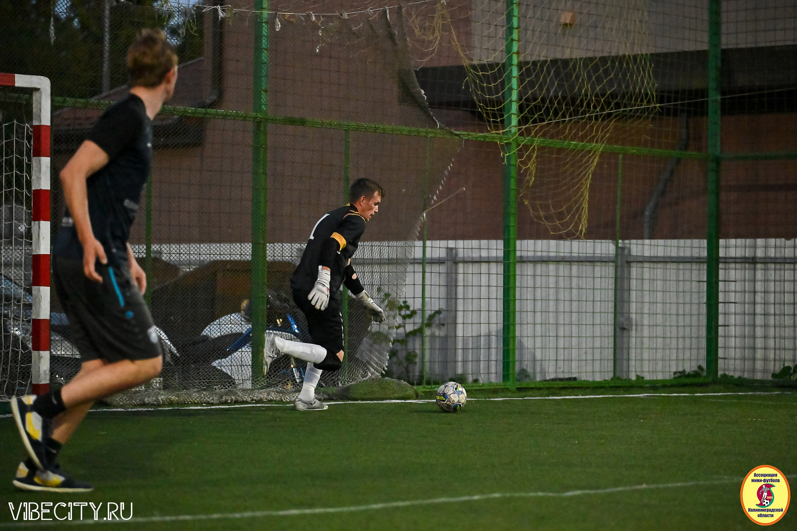 ФИНАЛЬНЫЕ ИГРЫ КУБКА МИНИ-ФУТБОЛЬНОЙ ЛИГИ И КУБКА КОРПОРАТИВНОЙ МФЛ 2025. VIBECITY.RU Вайб Сити Ру Фоторепортажи Фотоотчеты Калининград