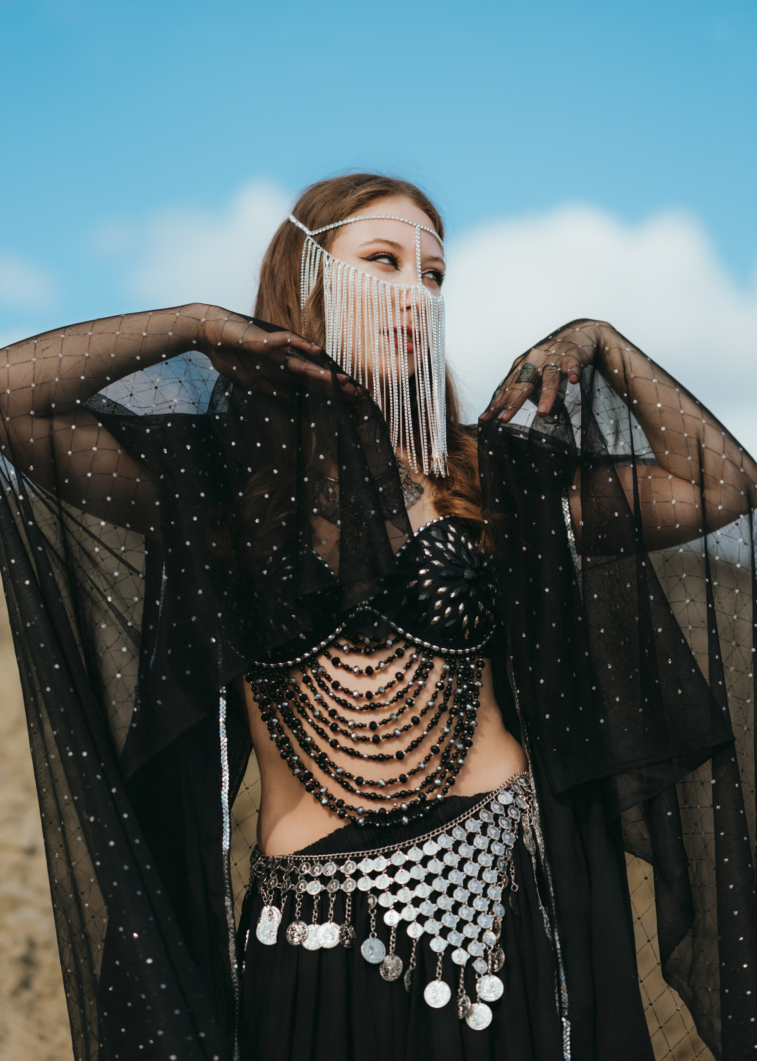 Орг https://t.me/fv_nsk vk.com/fv_nsk #фотовстречинск 💃🏻 @lina_laww Vk: https://vk.com/lina_lavv 💃🏻 @victoryyya_05 https://vk.com/victoryya_kir 👑 Белый костюм и&nbsp;тиара VK @olga.karrott.jewelry