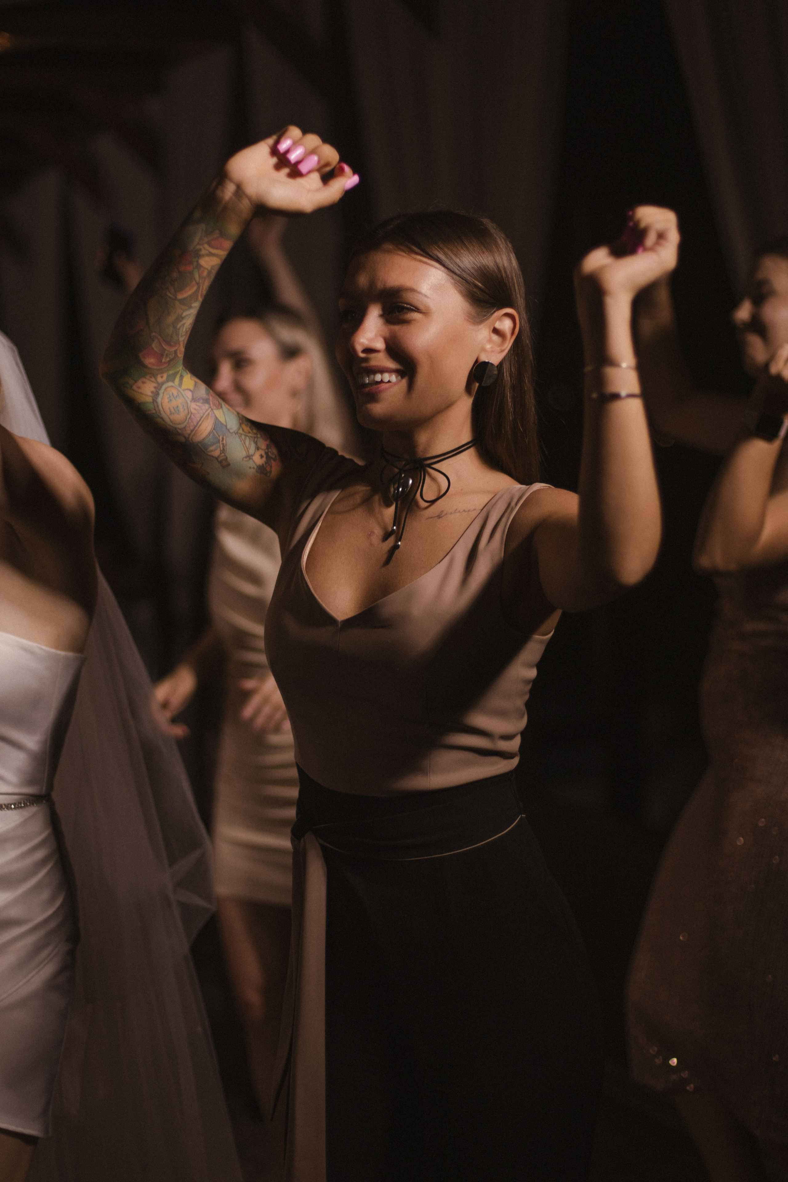 Свадьба в летний день с прогулкой в парке и свадебным ужином в загородной клубе. Свадебный, репортажный и портретный фотограф Сочи, Краснодар. Александра Зайцева